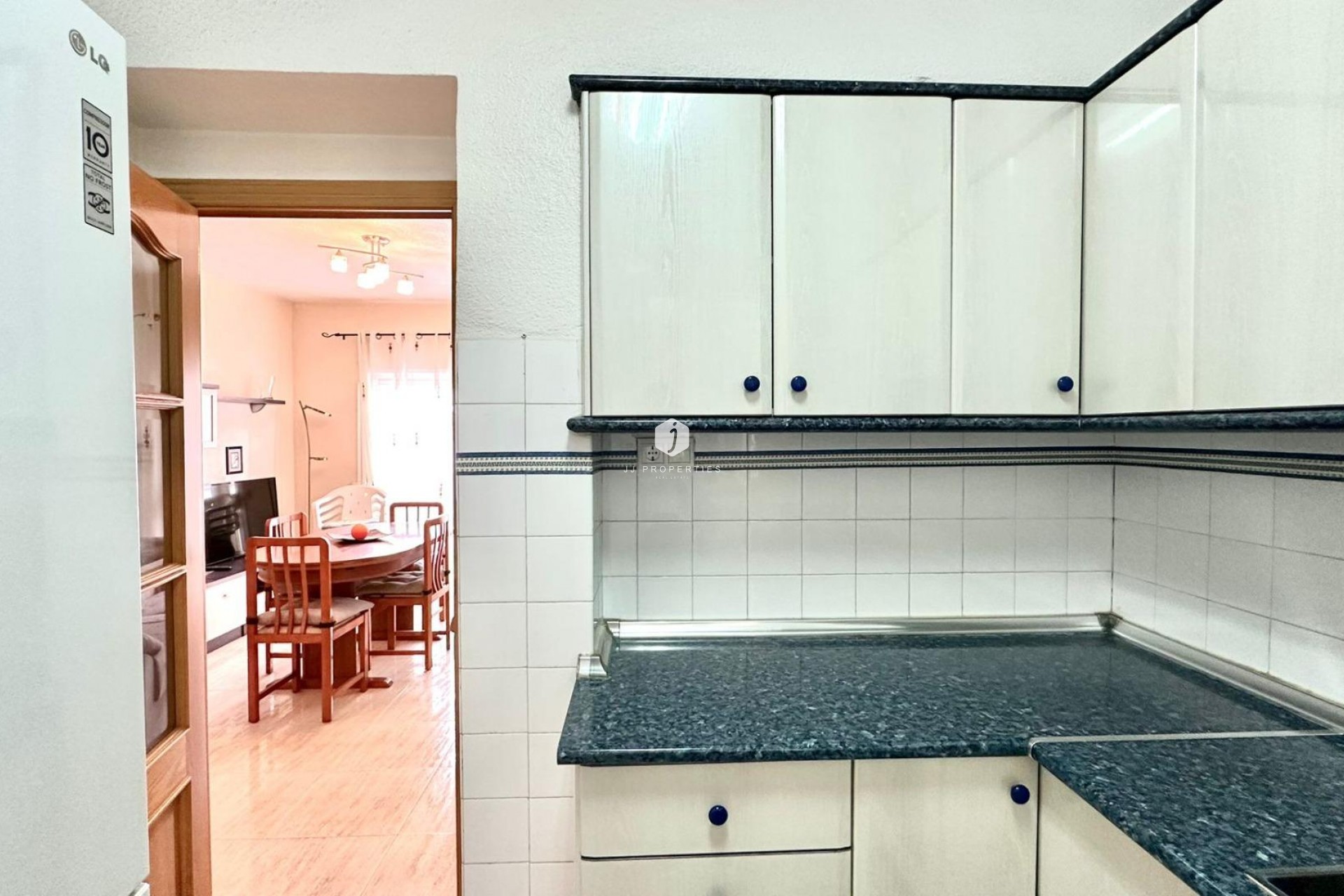 Aus zweiter Hand - Wohnung -
Torrevieja - Estacion de autobuses