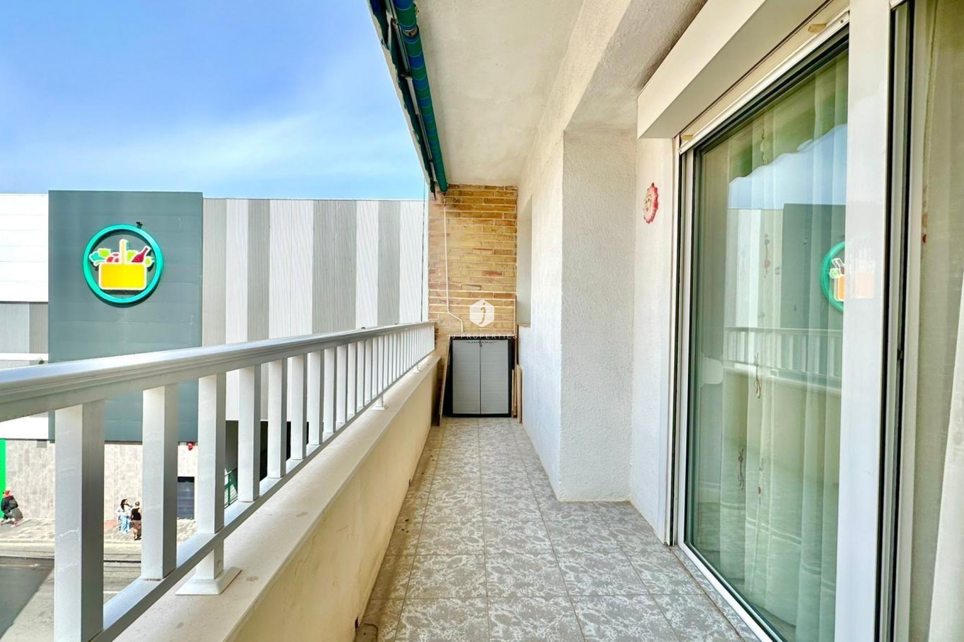 Aus zweiter Hand - Wohnung -
Torrevieja - Estacion de autobuses