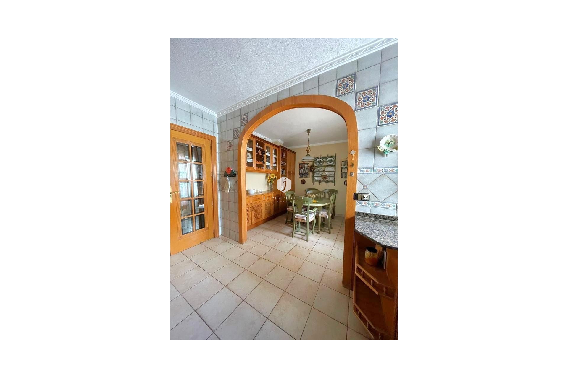 Aus zweiter Hand - Wohnung -
Torrevieja - Estacion de autobuses