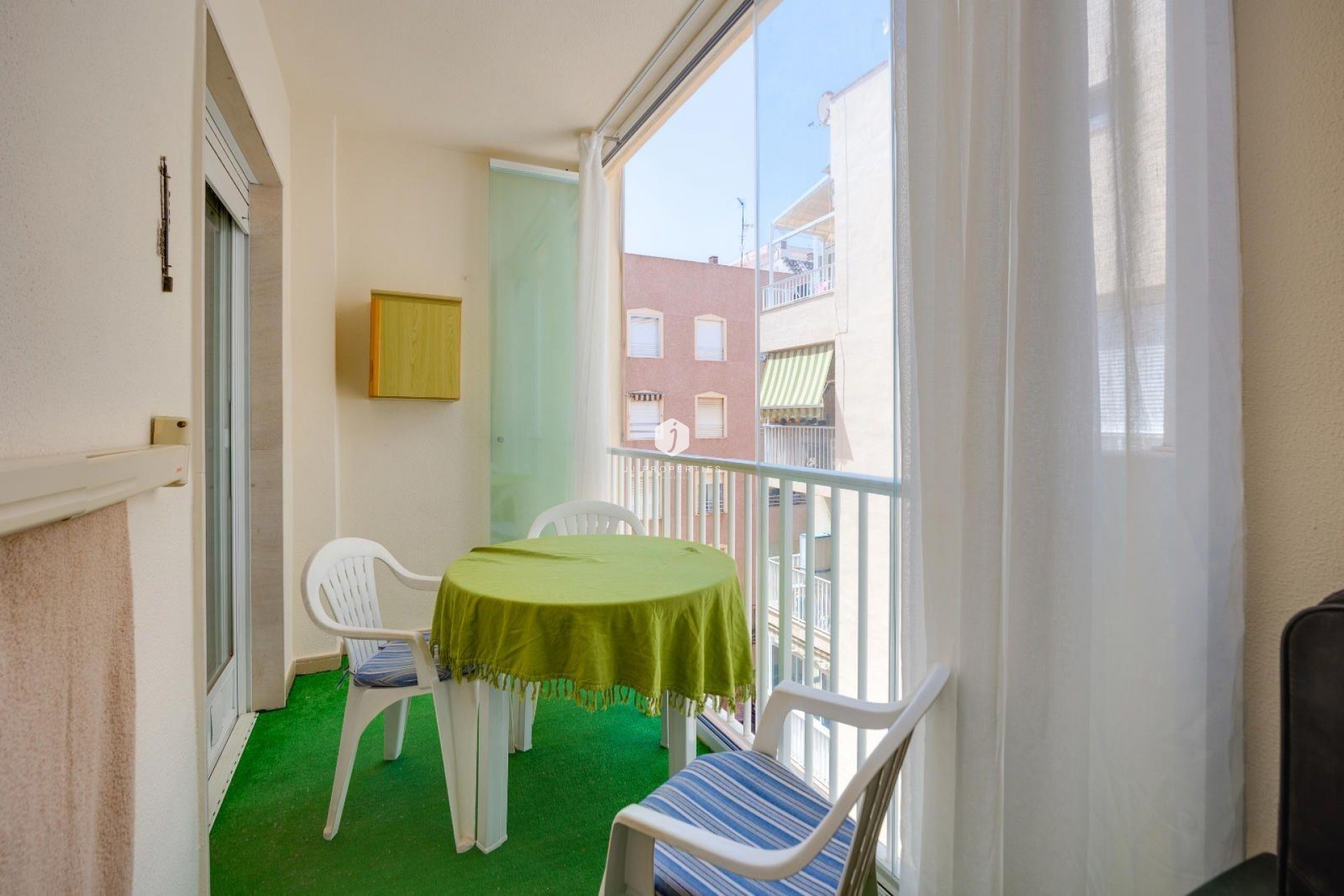 Aus zweiter Hand - Wohnung -
Torrevieja - Estacion de autobuses