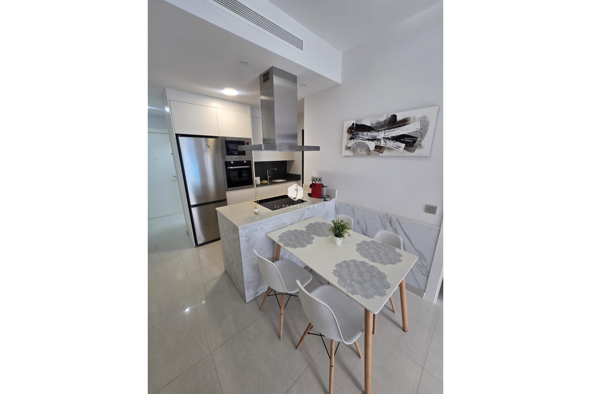 Aus zweiter Hand - Wohnung -
Torrevieja - Estacion de autobuses
