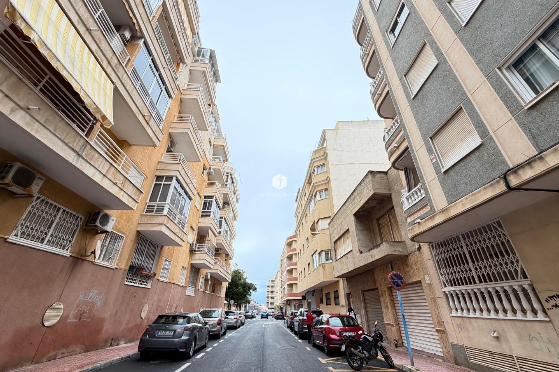 Aus zweiter Hand - Wohnung -
Torrevieja - Estacion de autobuses