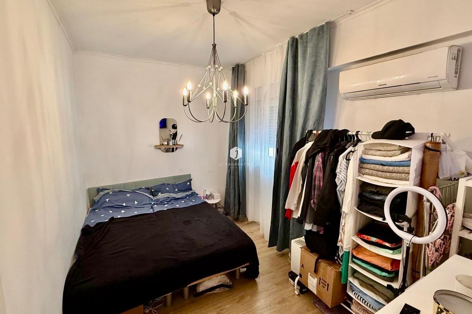 Aus zweiter Hand - Wohnung -
Torrevieja - Estacion de autobuses