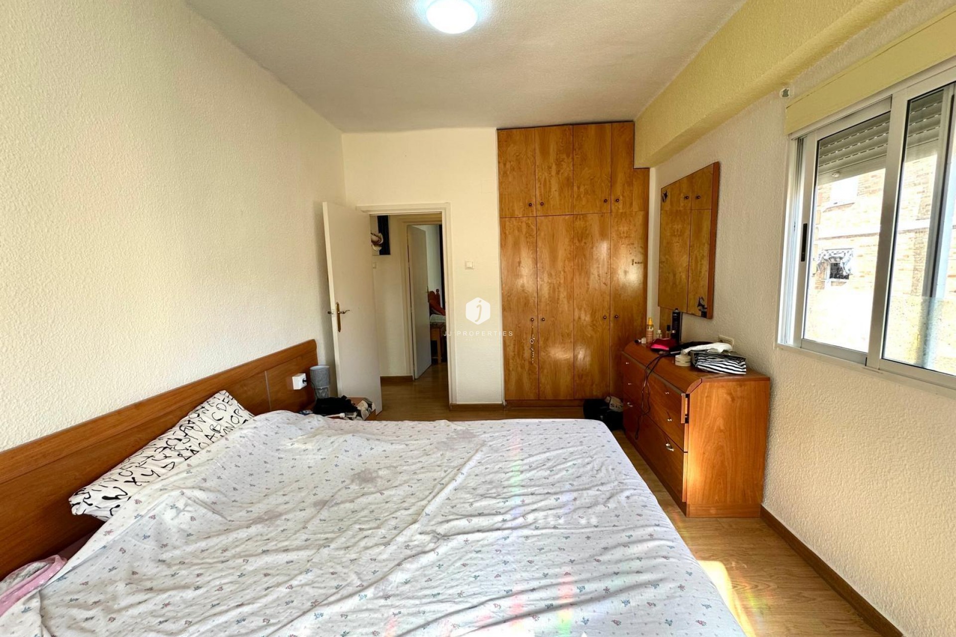 Aus zweiter Hand - Wohnung -
Torrevieja - Estacion de autobuses