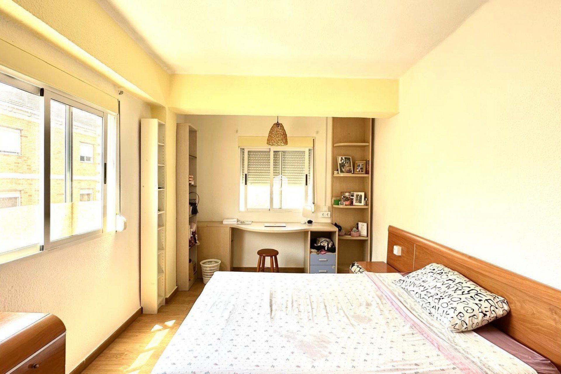 Aus zweiter Hand - Wohnung -
Torrevieja - Estacion de autobuses