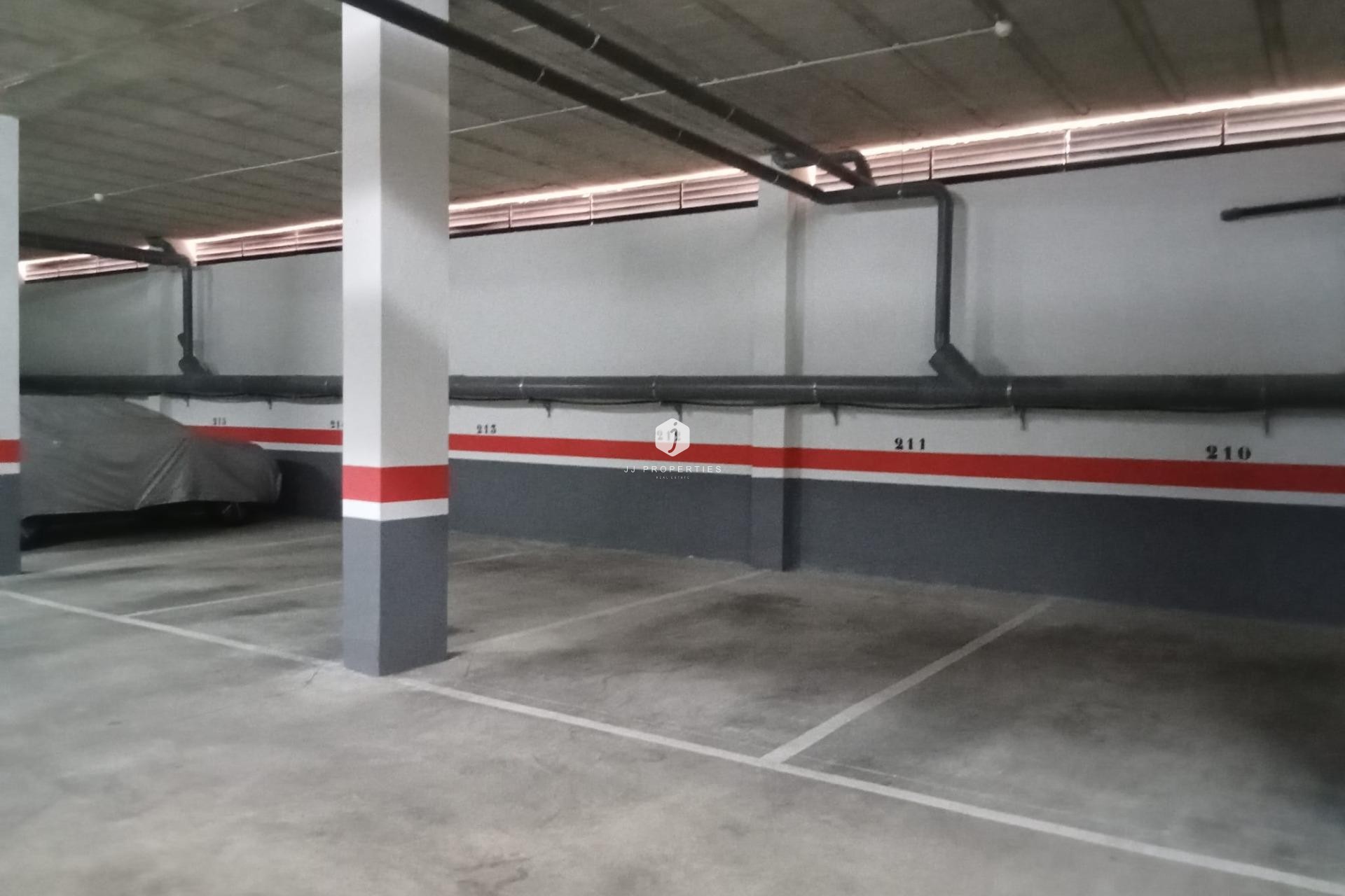 Aus zweiter Hand - Wohnung -
Torrevieja - Estacion de autobuses