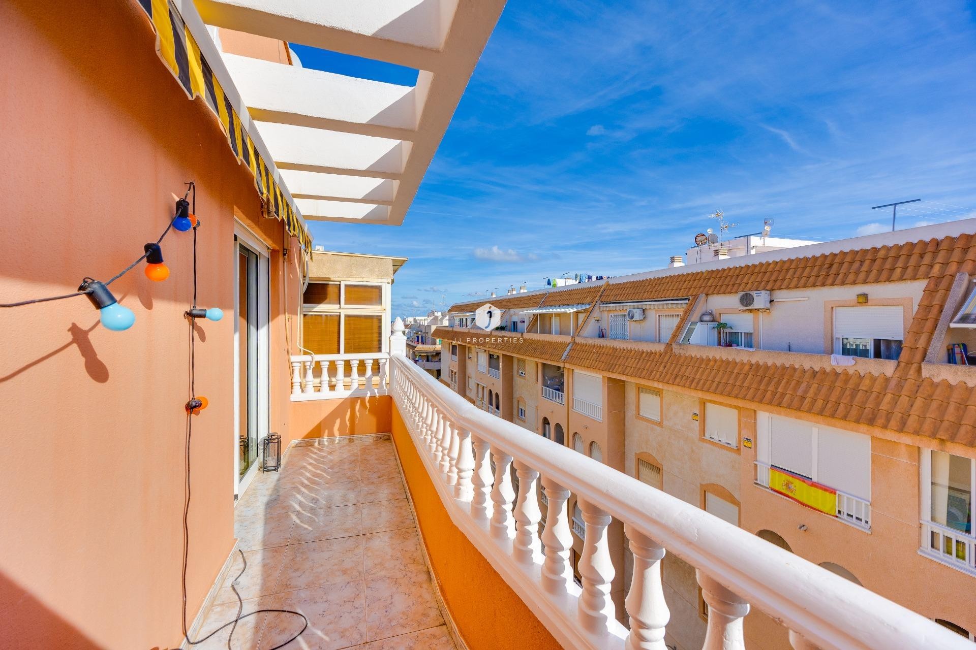 Aus zweiter Hand - Wohnung -
Torrevieja - Estacion de autobuses