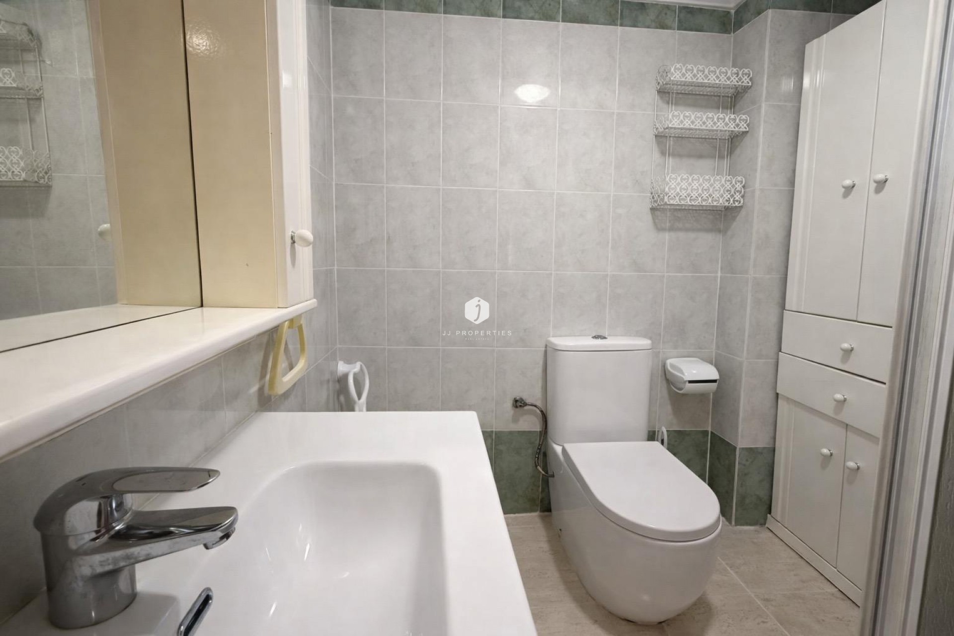 Aus zweiter Hand - Wohnung -
Torrevieja - Habaneras