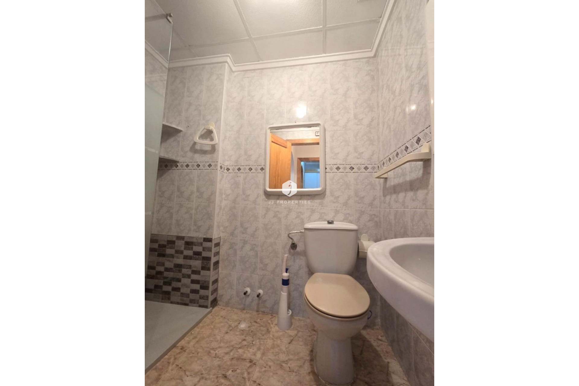 Aus zweiter Hand - Wohnung -
Torrevieja - Habaneras