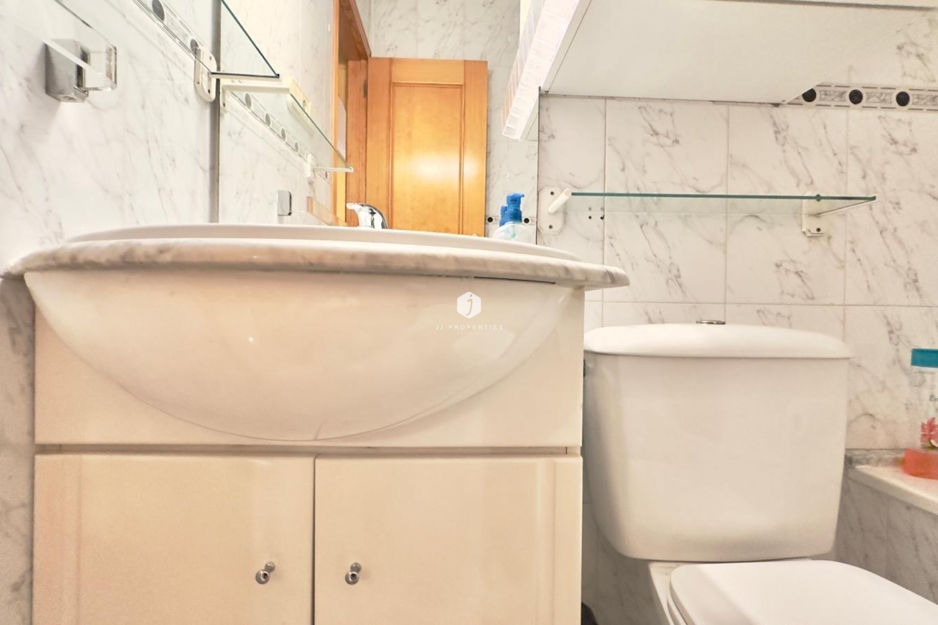 Aus zweiter Hand - Wohnung -
Torrevieja - La Mata Pueblo