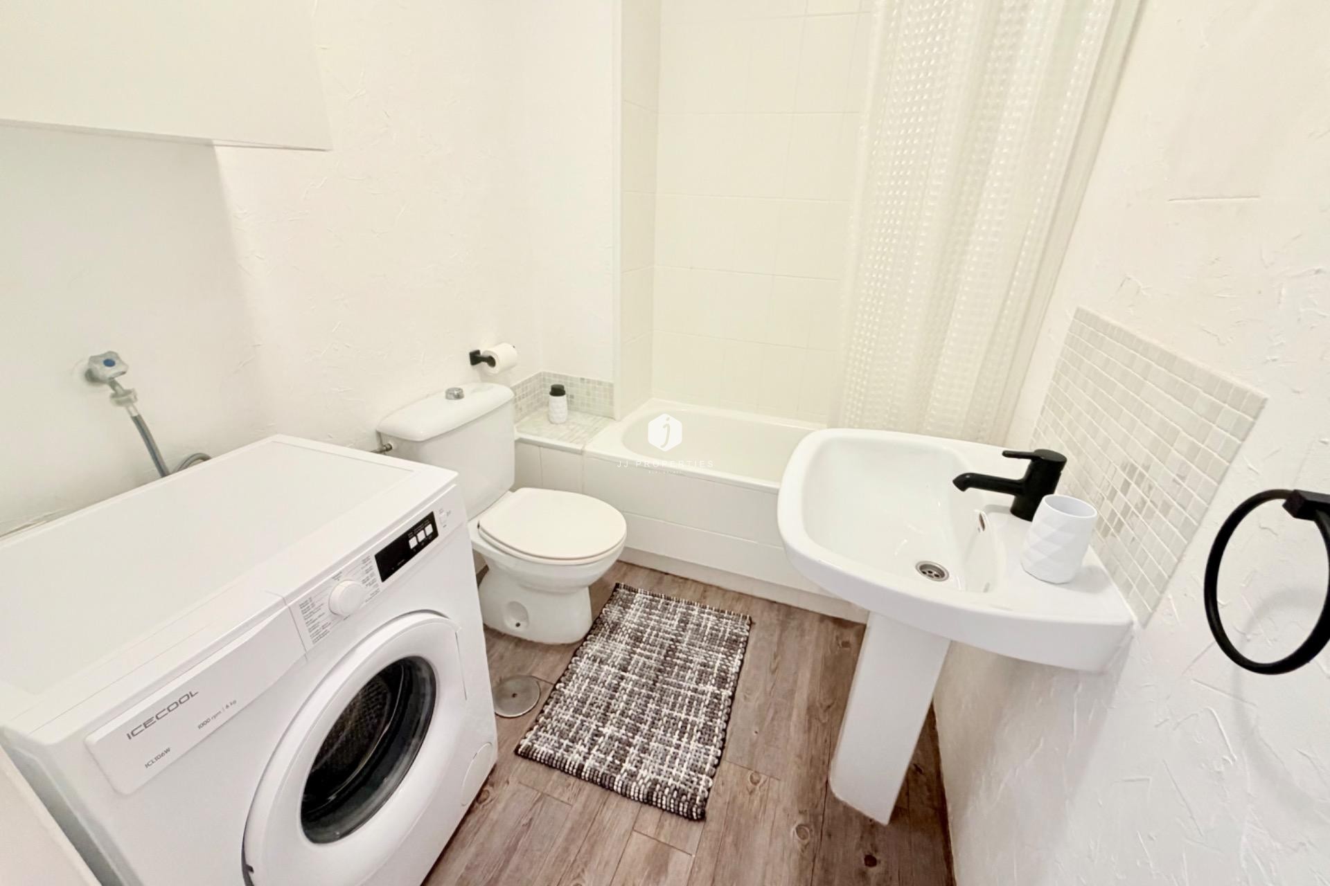 Aus zweiter Hand - Wohnung -
Torrevieja - La Mata Pueblo