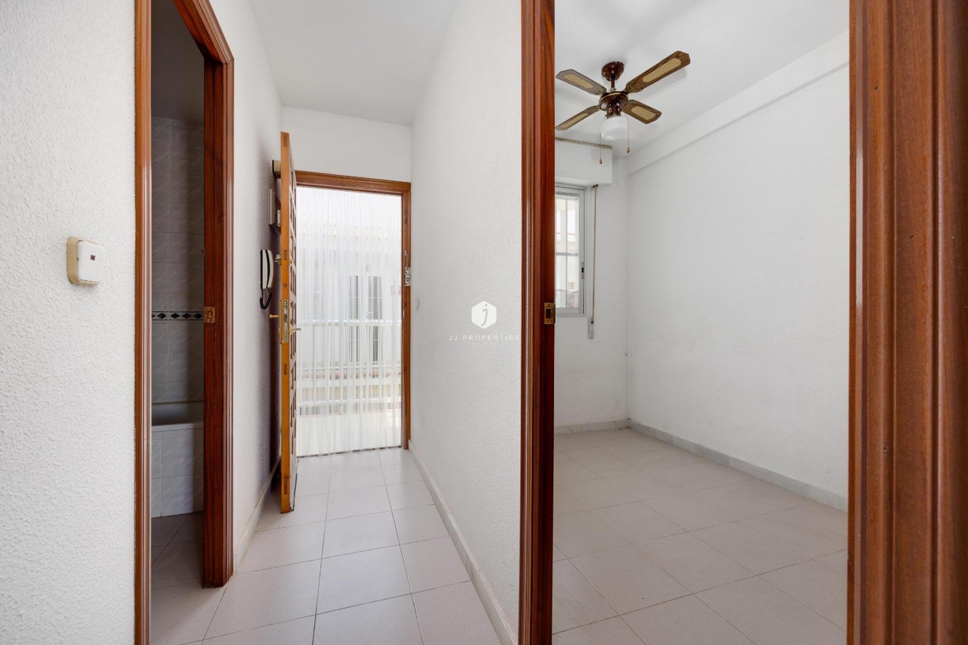 Aus zweiter Hand - Wohnung -
Torrevieja - La Mata Pueblo