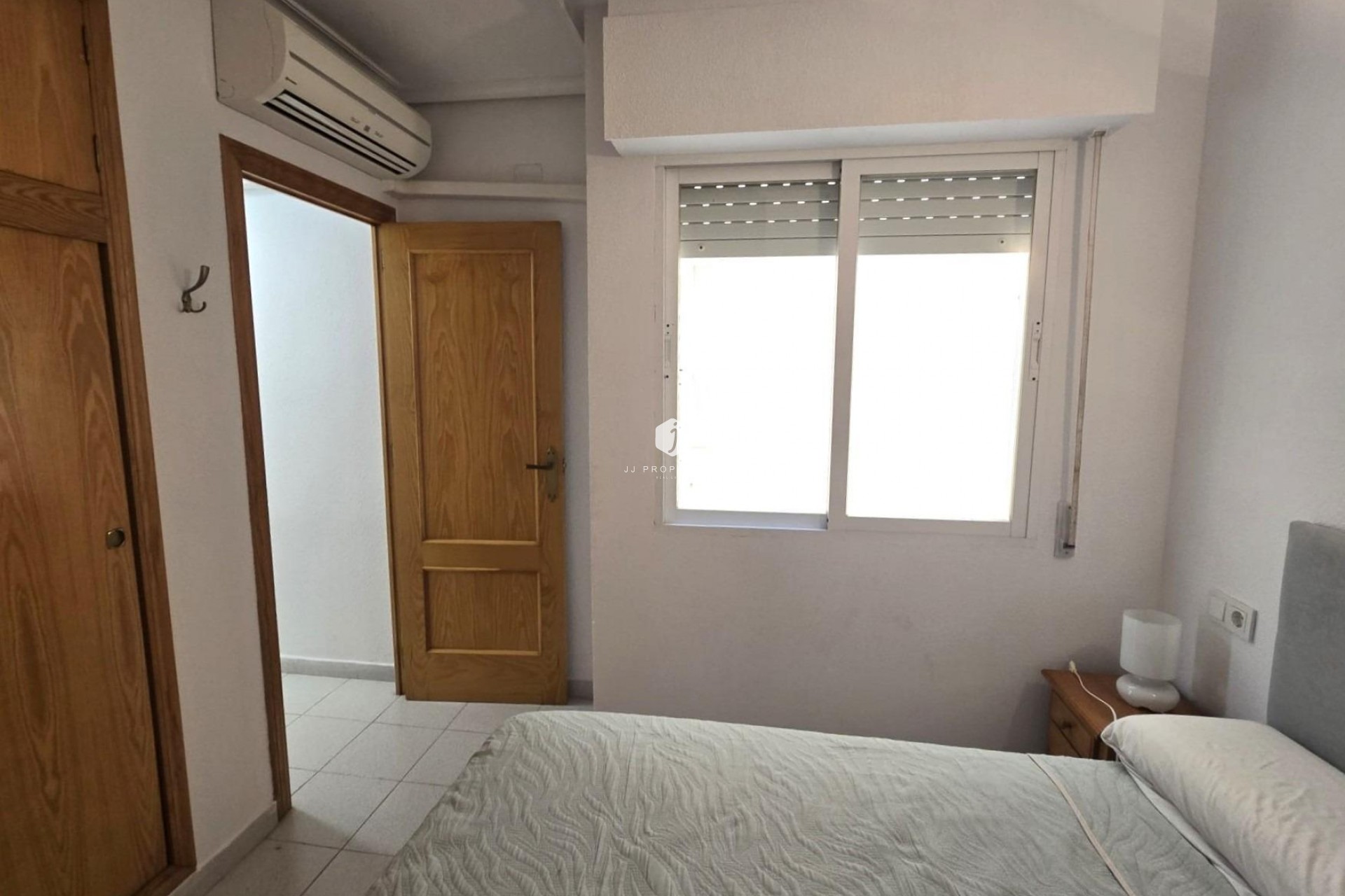 Aus zweiter Hand - Wohnung -
Torrevieja - La Mata Pueblo