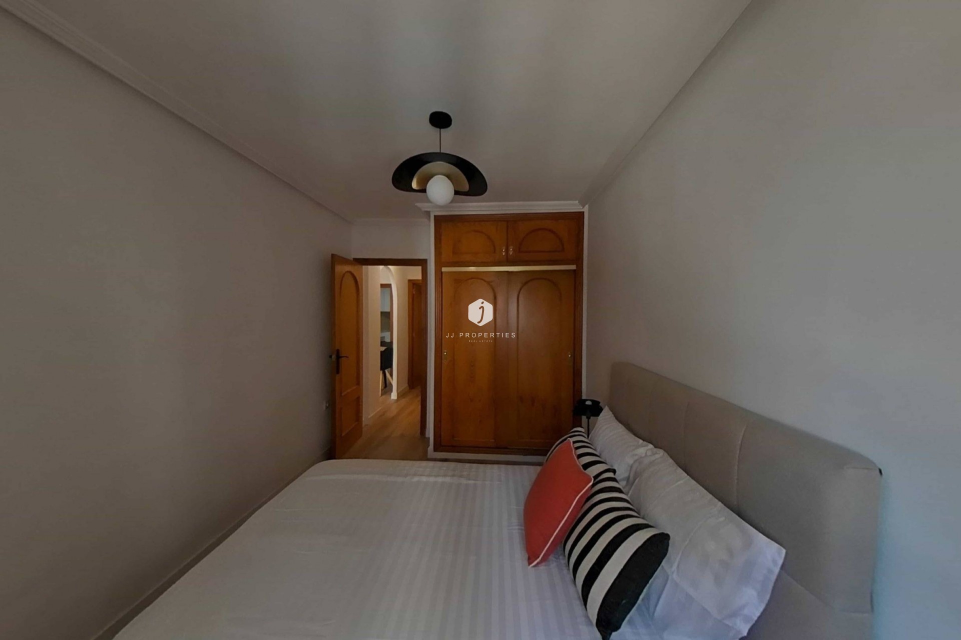 Aus zweiter Hand - Wohnung -
Torrevieja - La Mata Pueblo