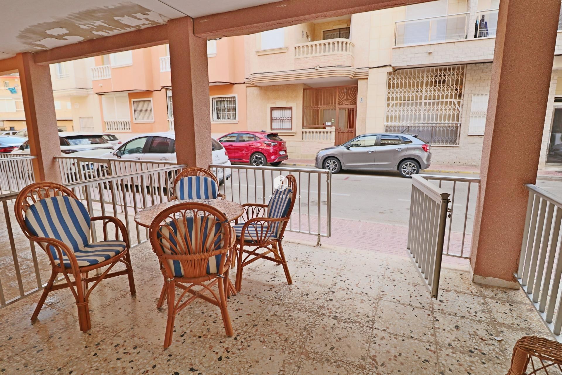 Aus zweiter Hand - Wohnung -
Torrevieja - La Mata Pueblo