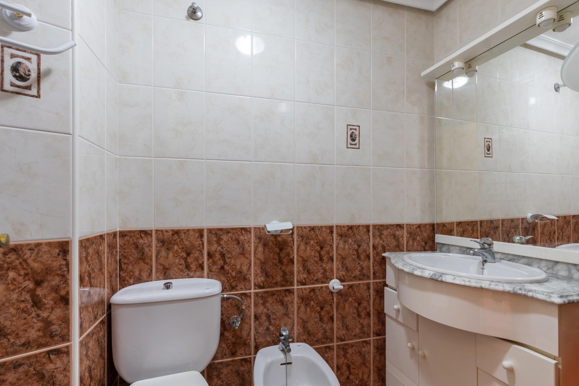 Aus zweiter Hand - Wohnung -
Torrevieja - La Mata