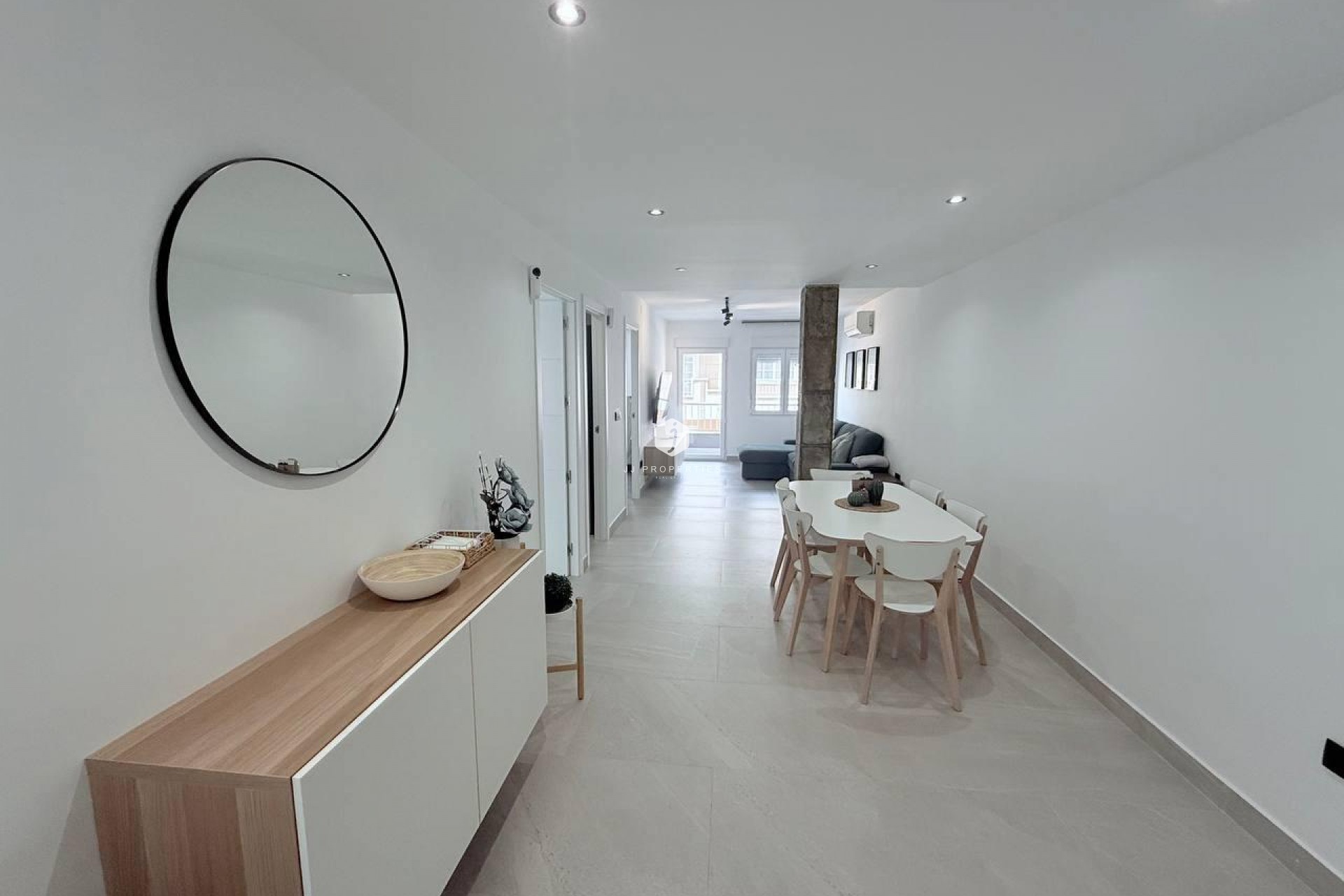 Aus zweiter Hand - Wohnung -
Torrevieja - La Mata