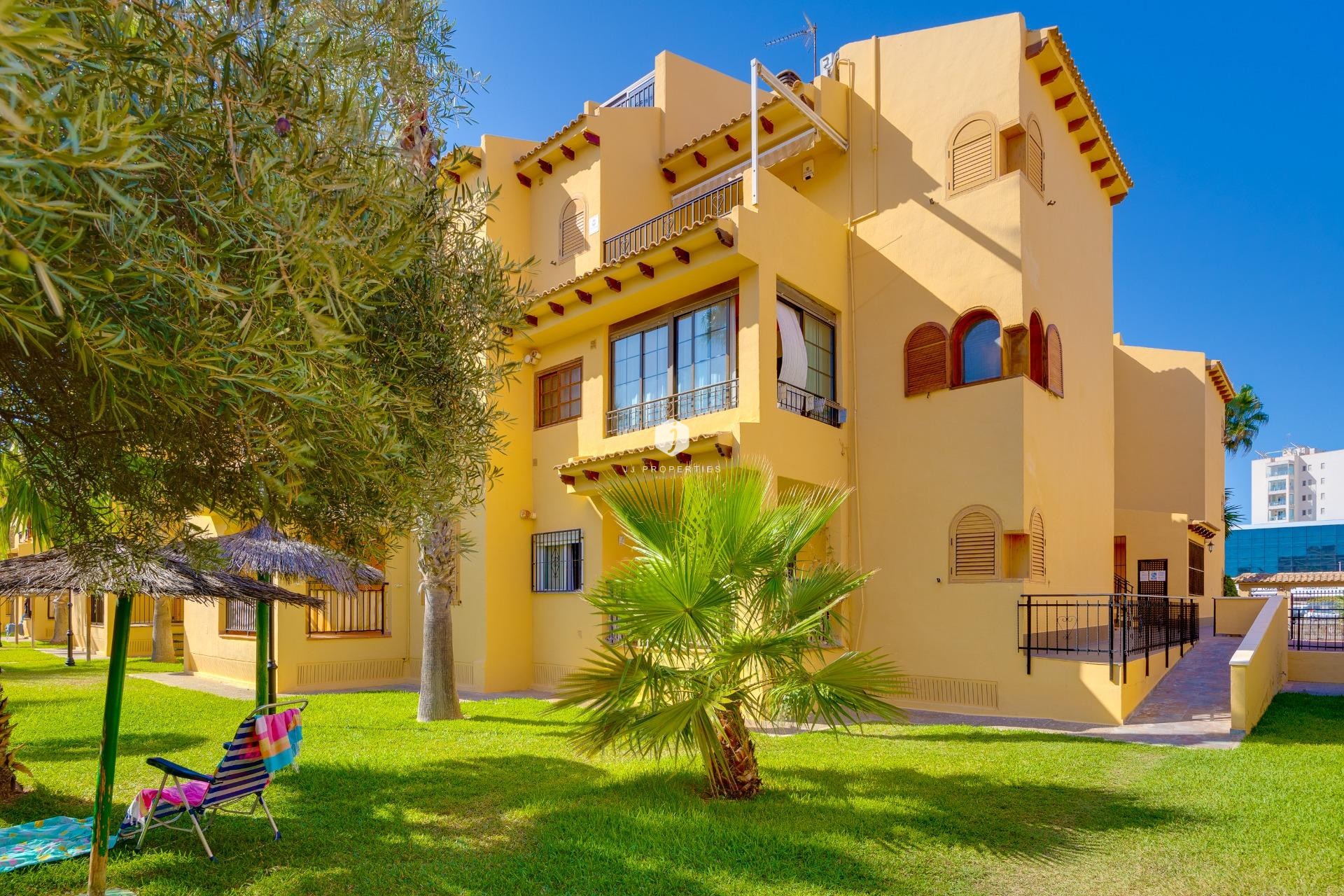 Aus zweiter Hand - Wohnung -
Torrevieja - La Mata
