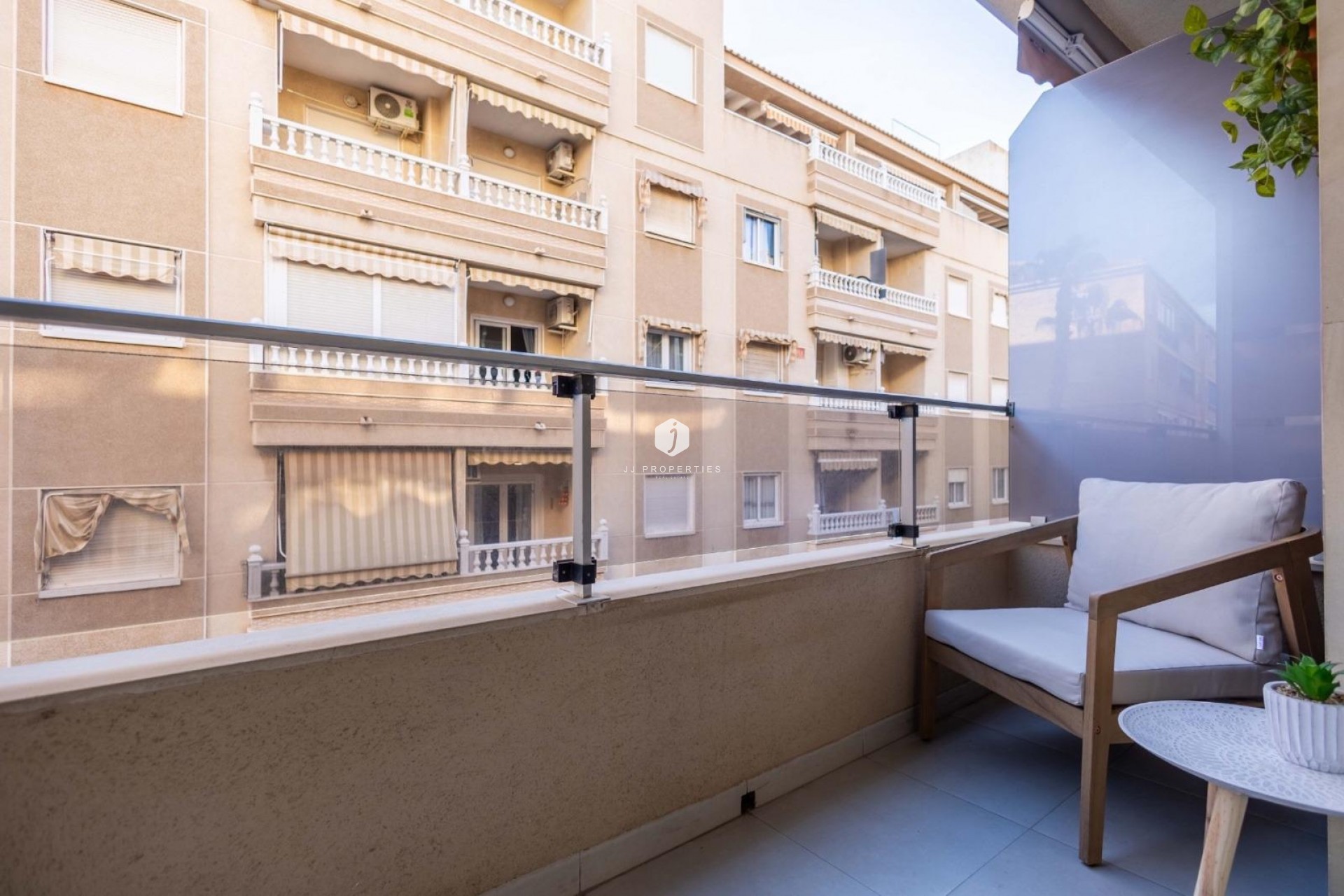 Aus zweiter Hand - Wohnung -
Torrevieja - Las calas