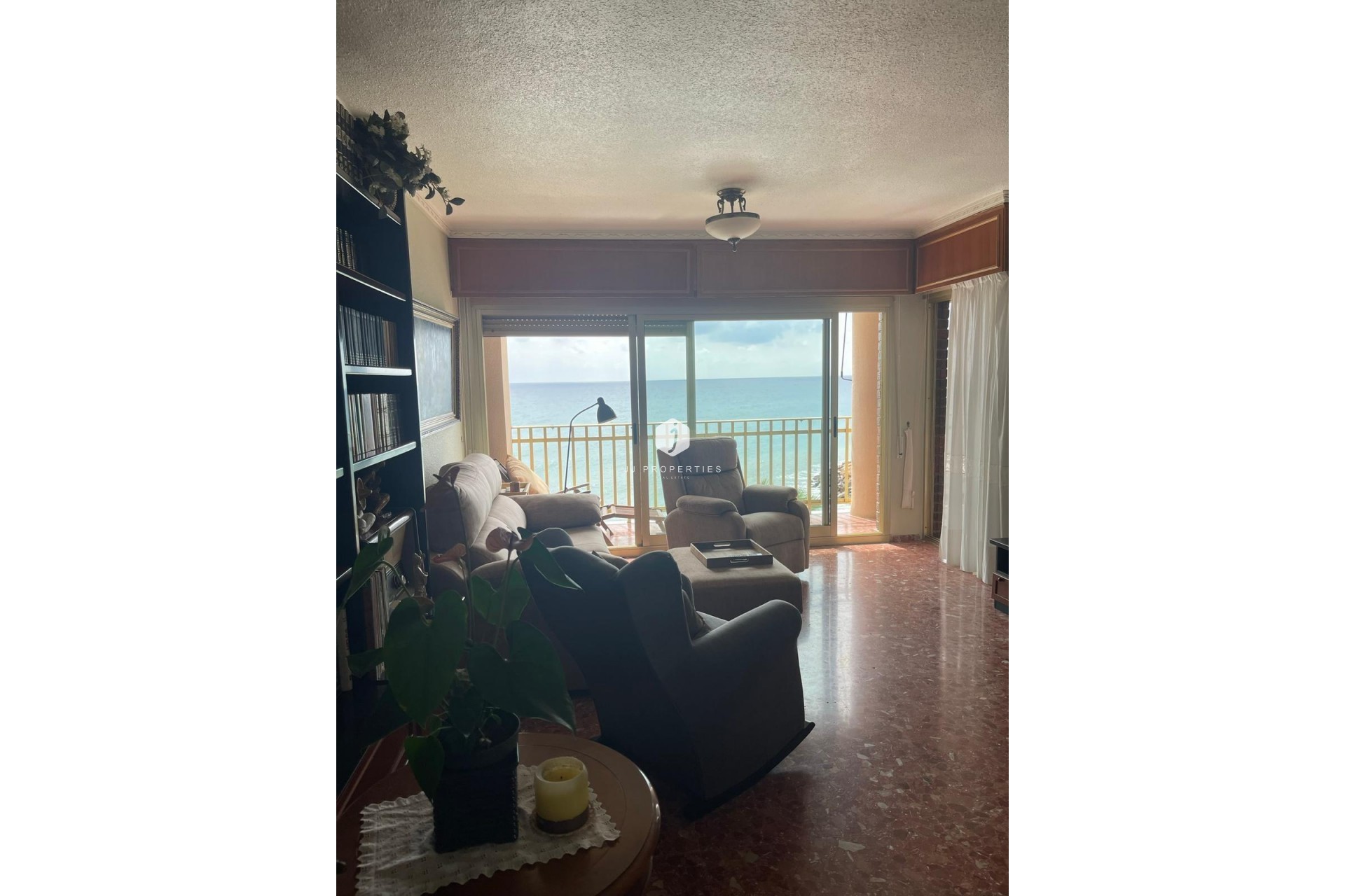 Aus zweiter Hand - Wohnung -
Torrevieja - Las Piscinas Naturales