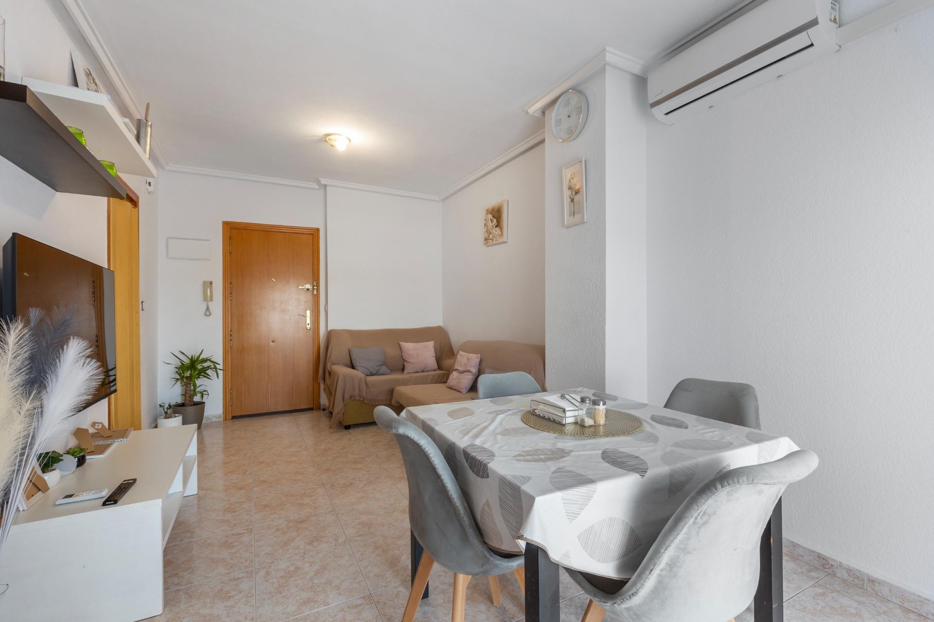 Aus zweiter Hand - Wohnung -
Torrevieja - Nueva Torrevieja