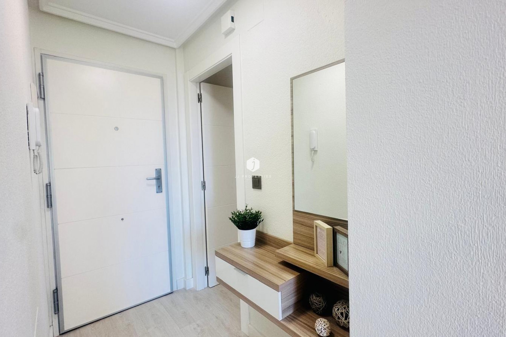 Aus zweiter Hand - Wohnung -
Torrevieja - Nueva Torrevieja