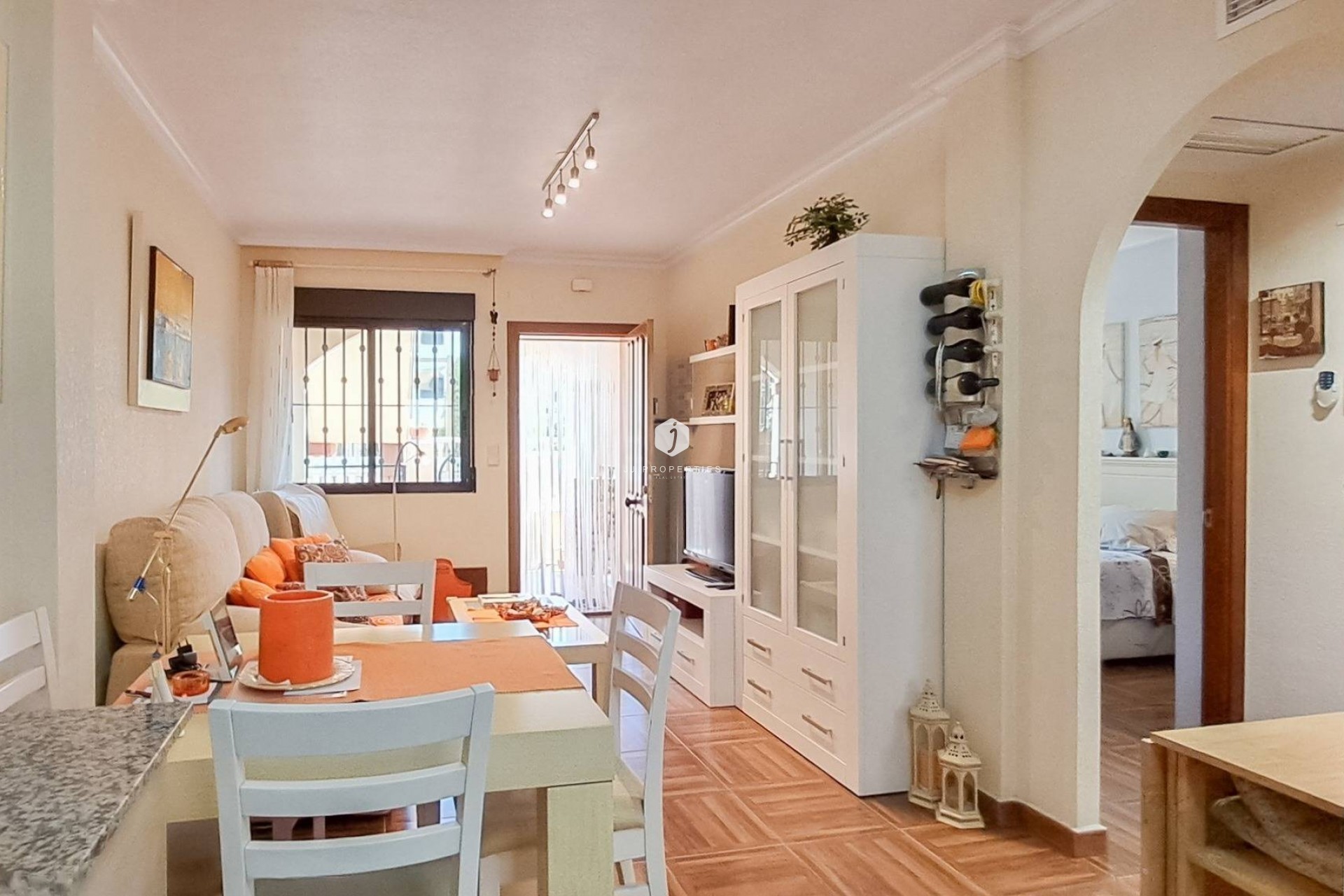 Aus zweiter Hand - Wohnung -
Torrevieja - Parque Acuático - Sector 25