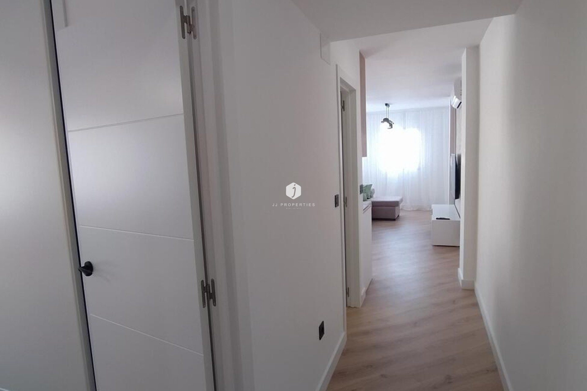 Aus zweiter Hand - Wohnung -
Torrevieja - PARQUE DE LAS NACIONES