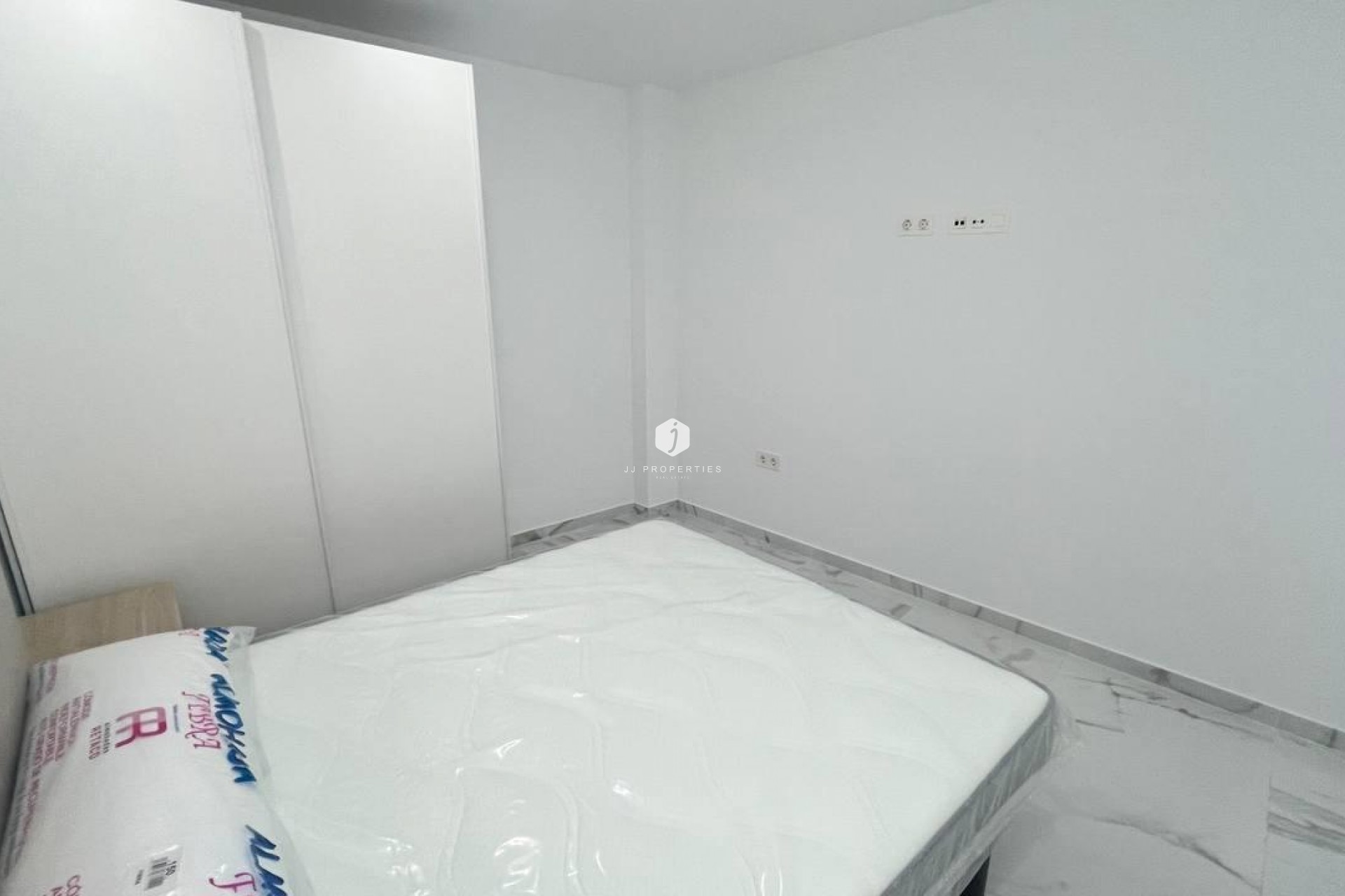 Aus zweiter Hand - Wohnung -
Torrevieja - PARQUE DE LAS NACIONES