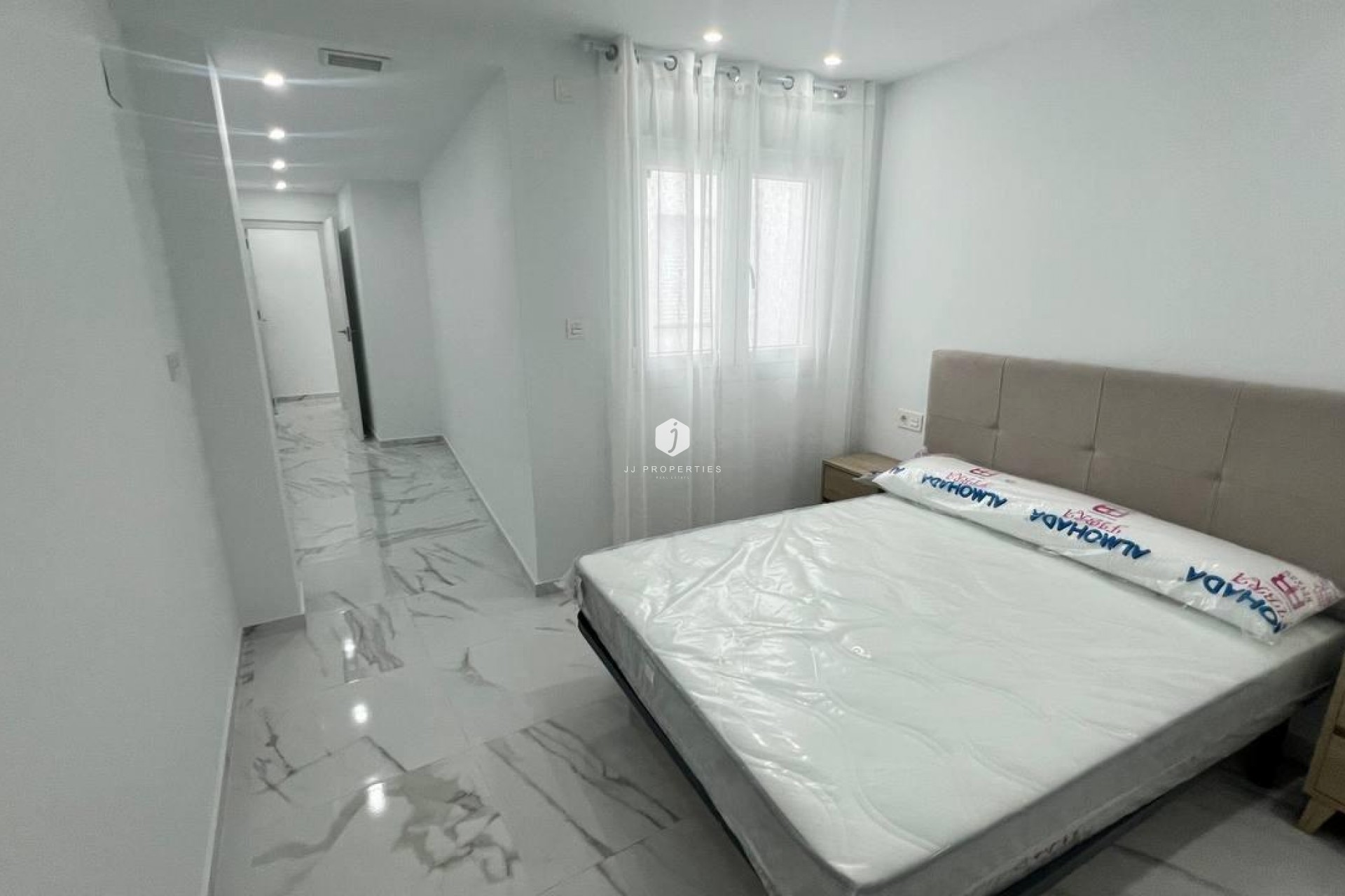 Aus zweiter Hand - Wohnung -
Torrevieja - PARQUE DE LAS NACIONES