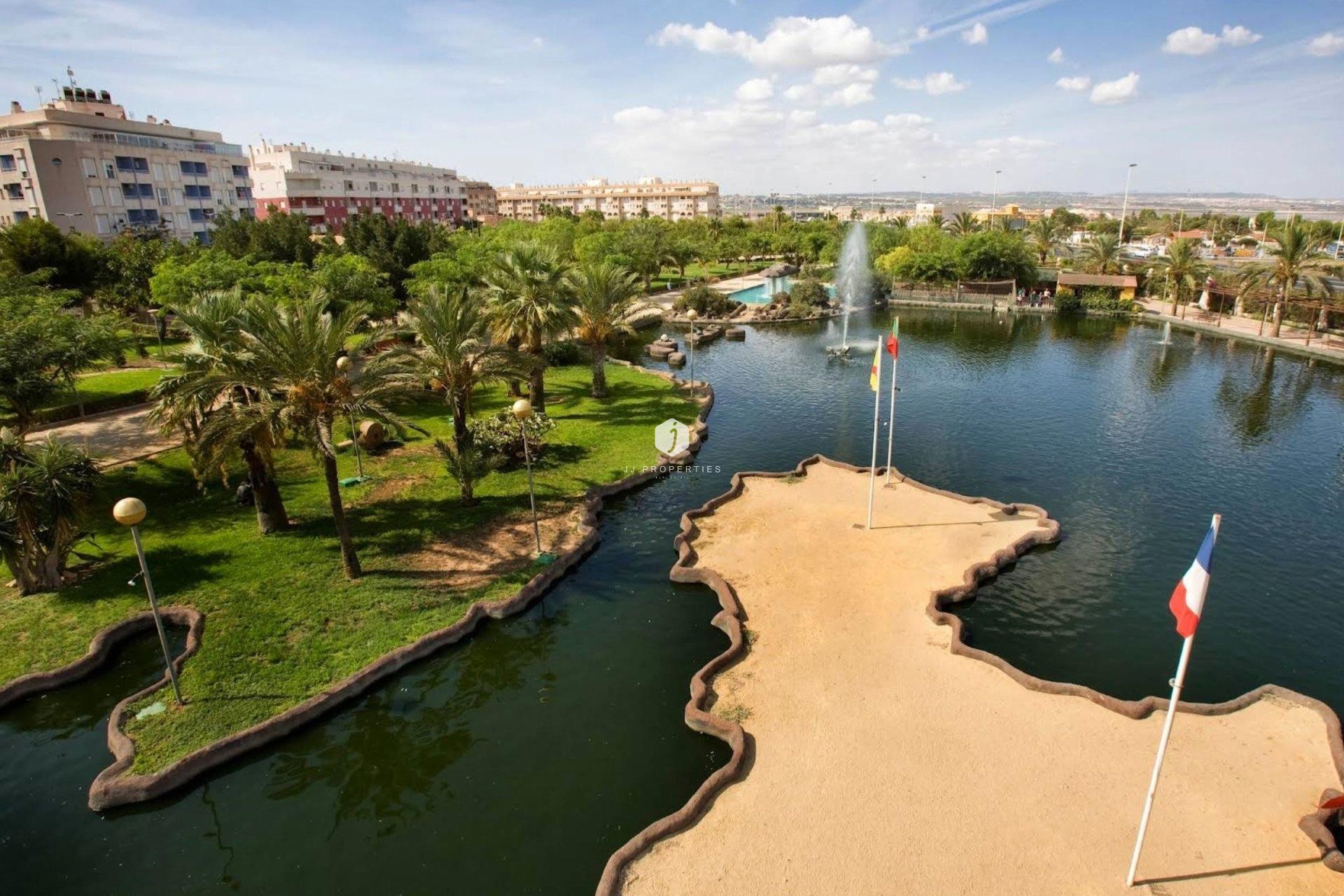 Aus zweiter Hand - Wohnung -
Torrevieja - PARQUE DE LAS NACIONES