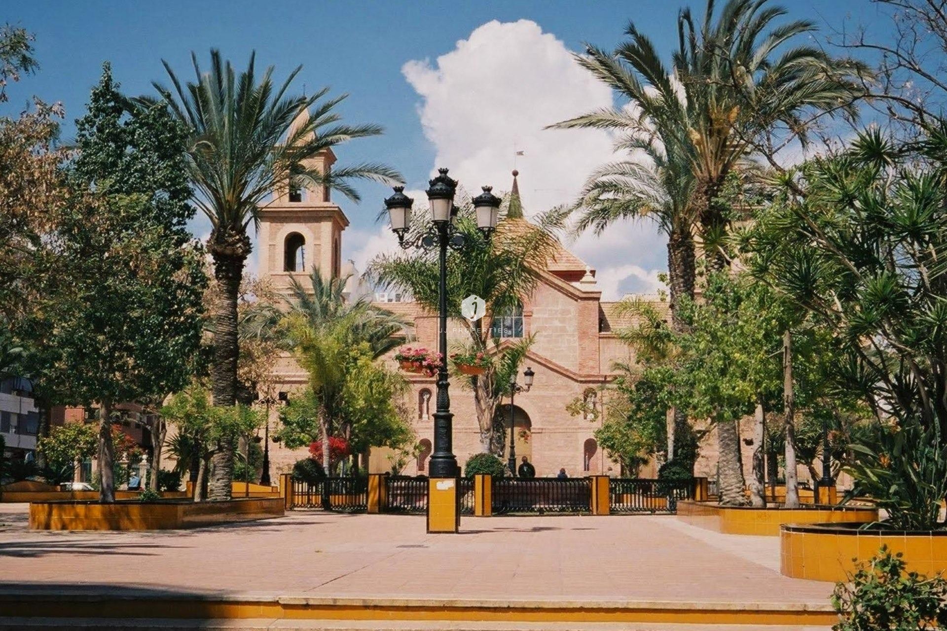 Aus zweiter Hand - Wohnung -
Torrevieja - PARQUE DE LAS NACIONES