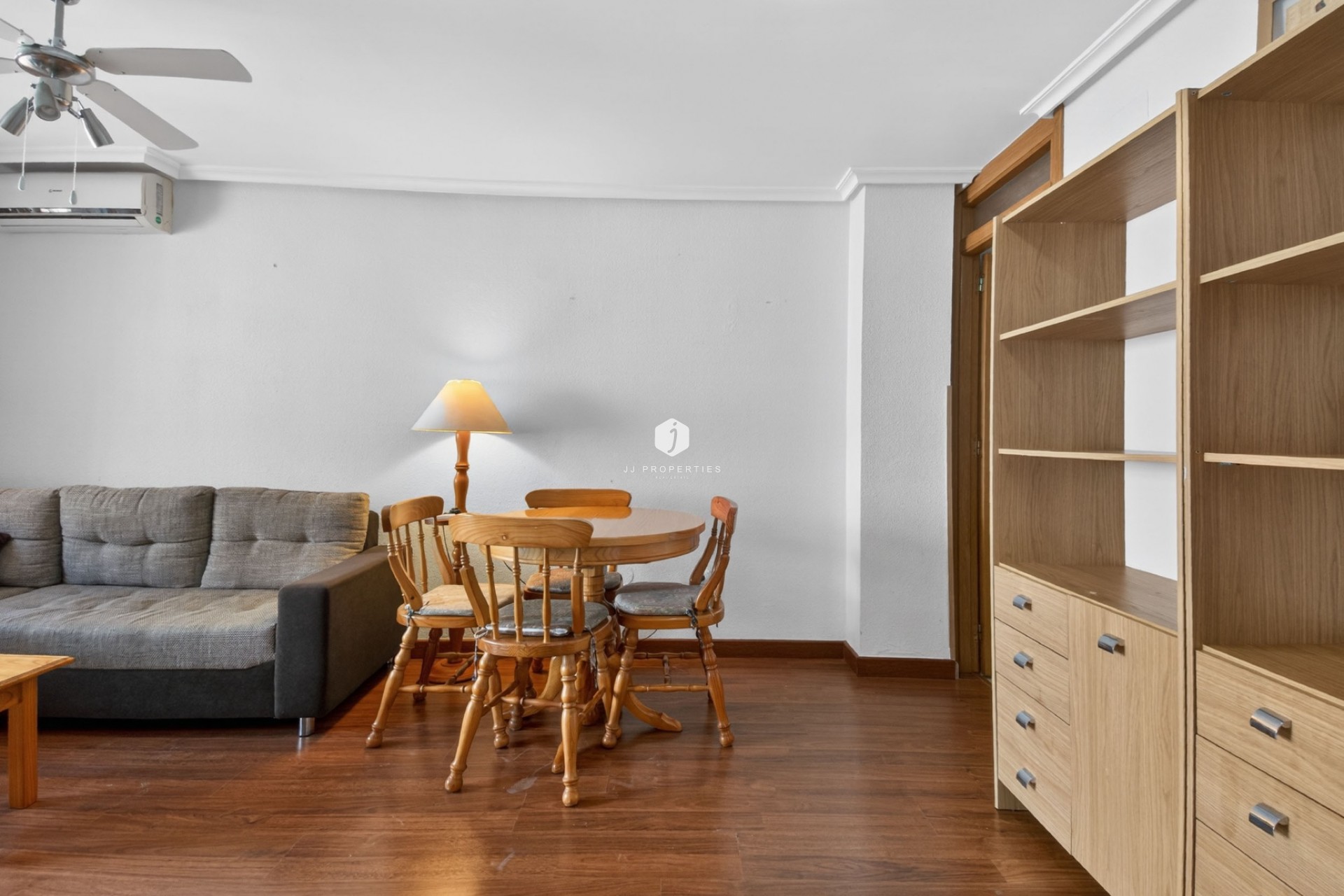 Aus zweiter Hand - Wohnung -
Torrevieja - Parque las naciones