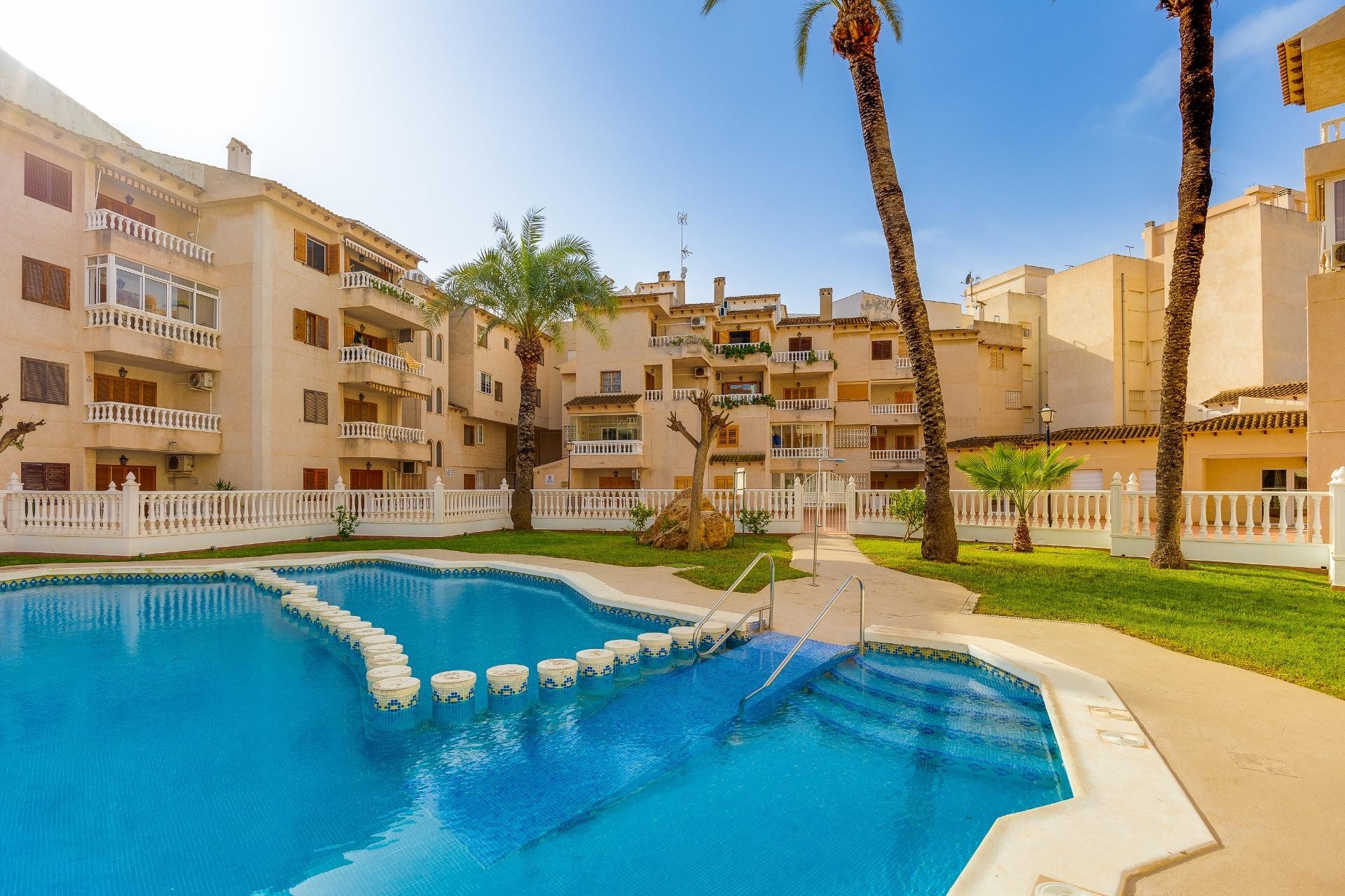 Aus zweiter Hand - Wohnung -
Torrevieja - Playa de los Locos