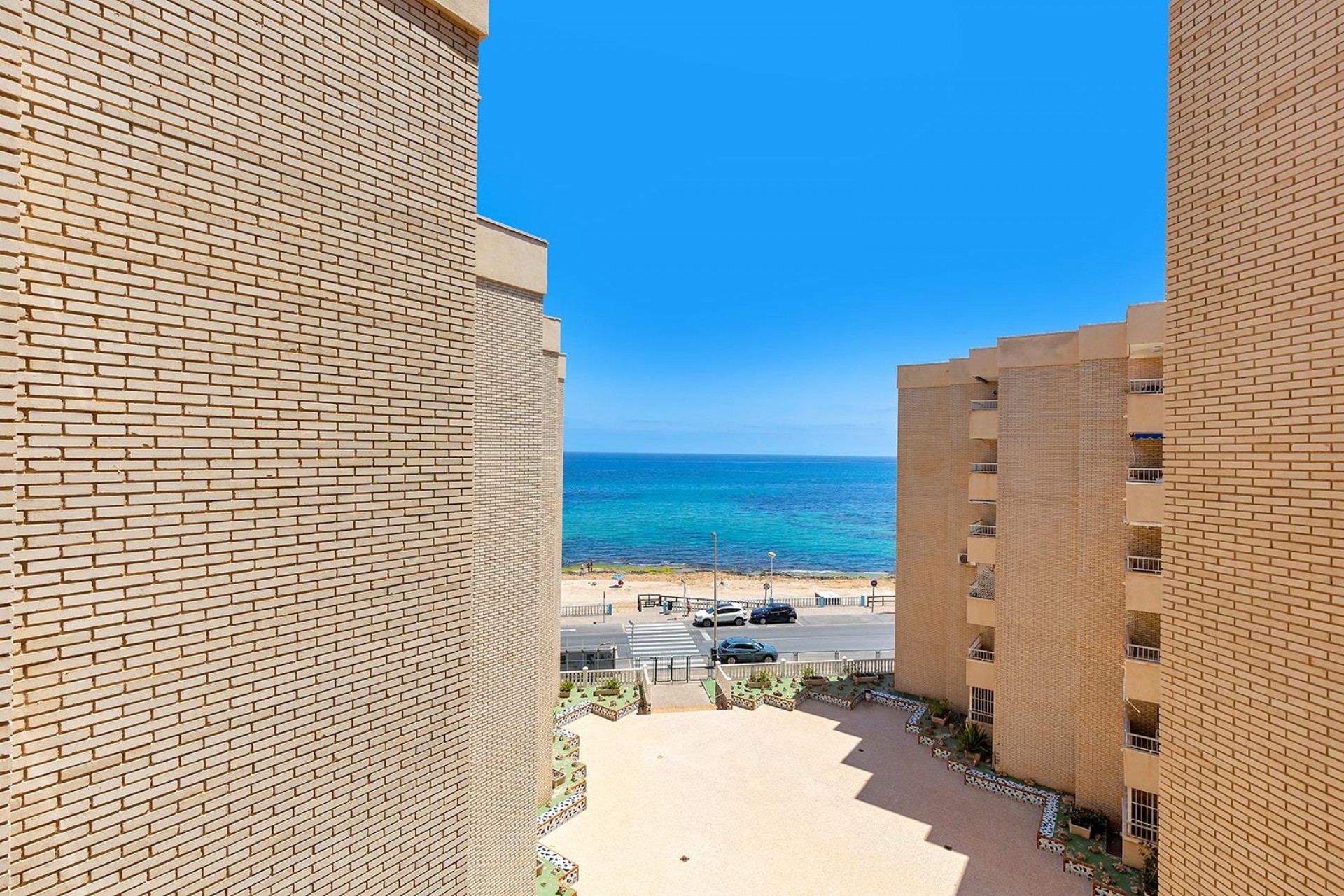 Aus zweiter Hand - Wohnung -
Torrevieja - Playa de los Locos