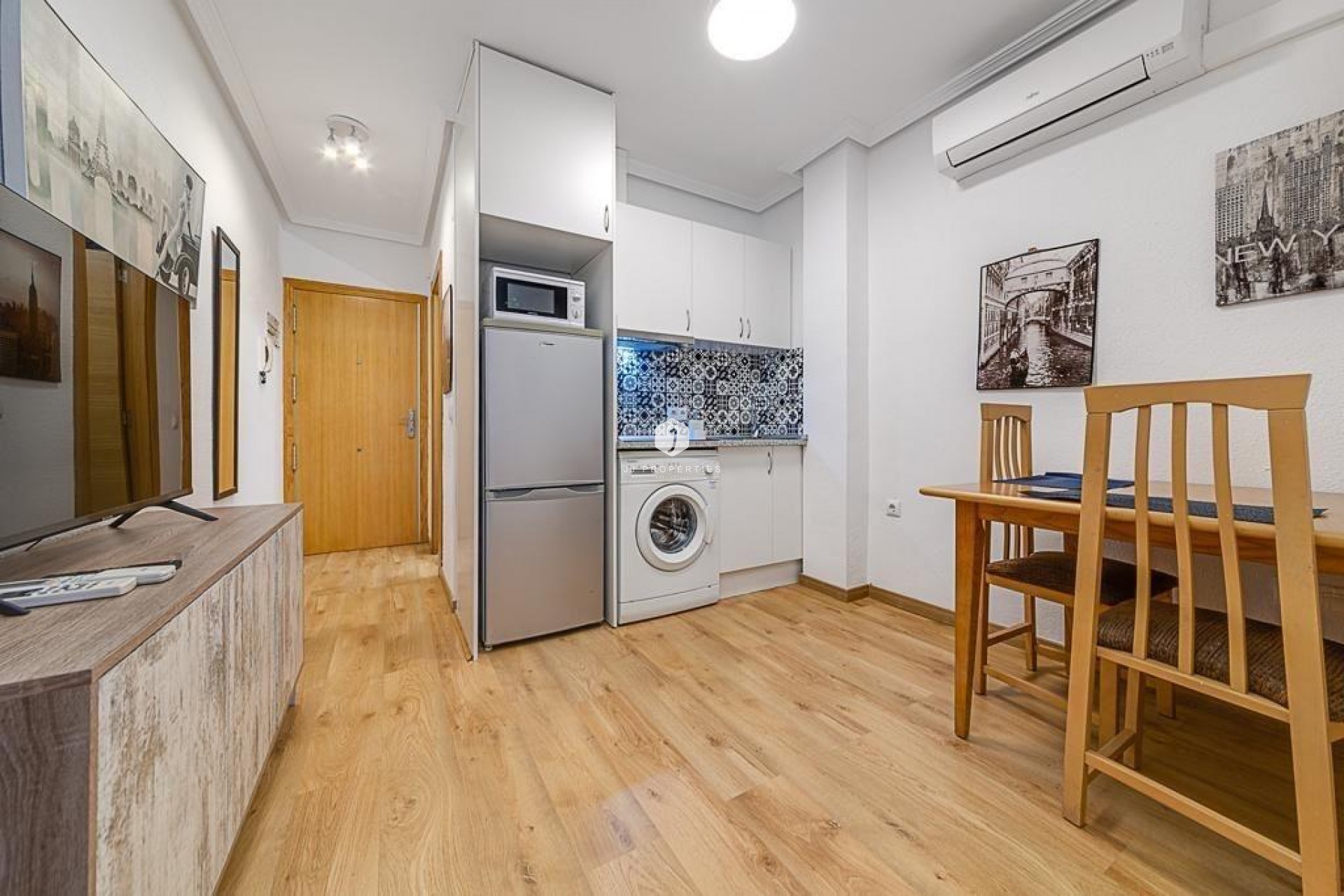 Aus zweiter Hand - Wohnung -
Torrevieja - Playa de los Locos