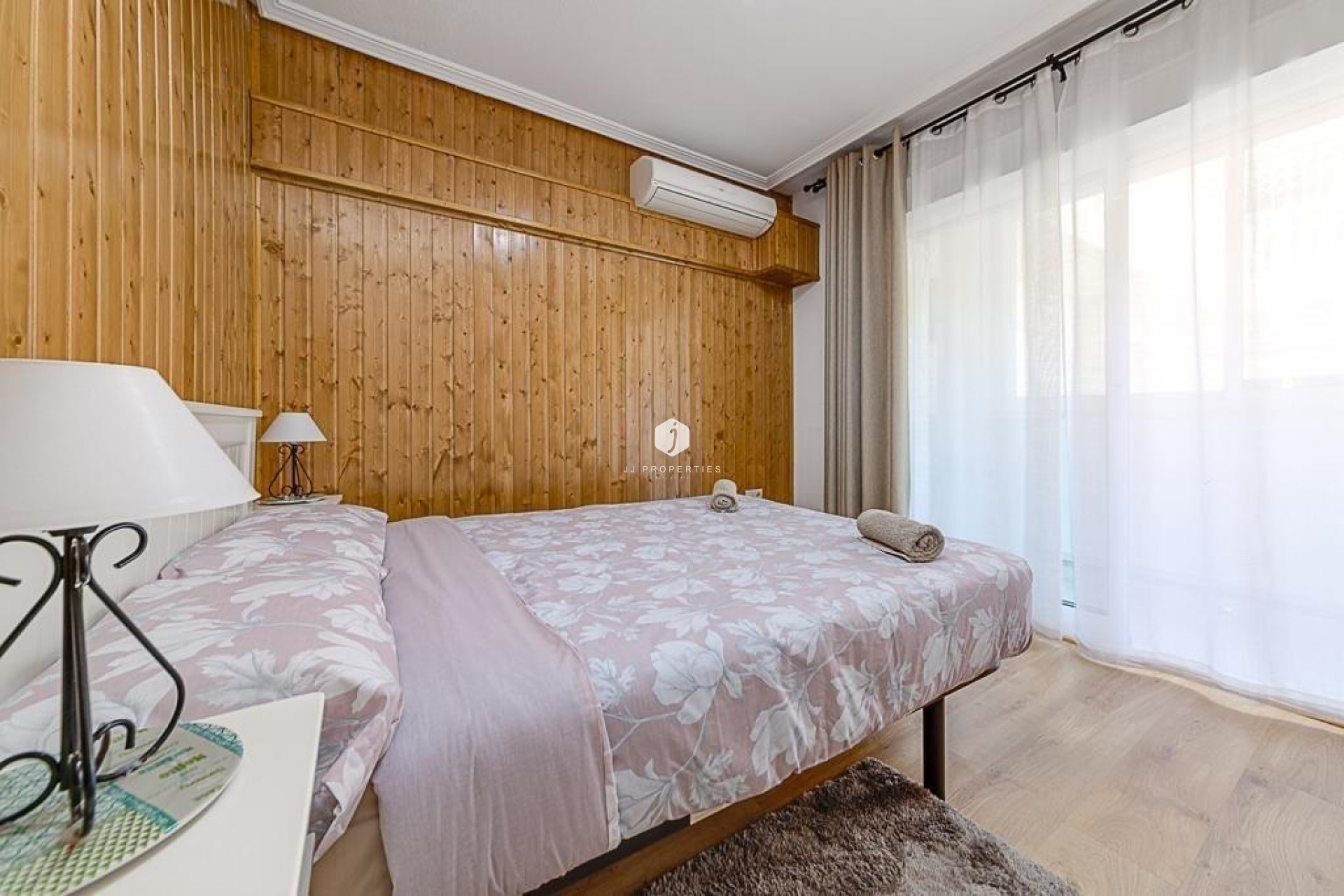 Aus zweiter Hand - Wohnung -
Torrevieja - Playa de los Locos