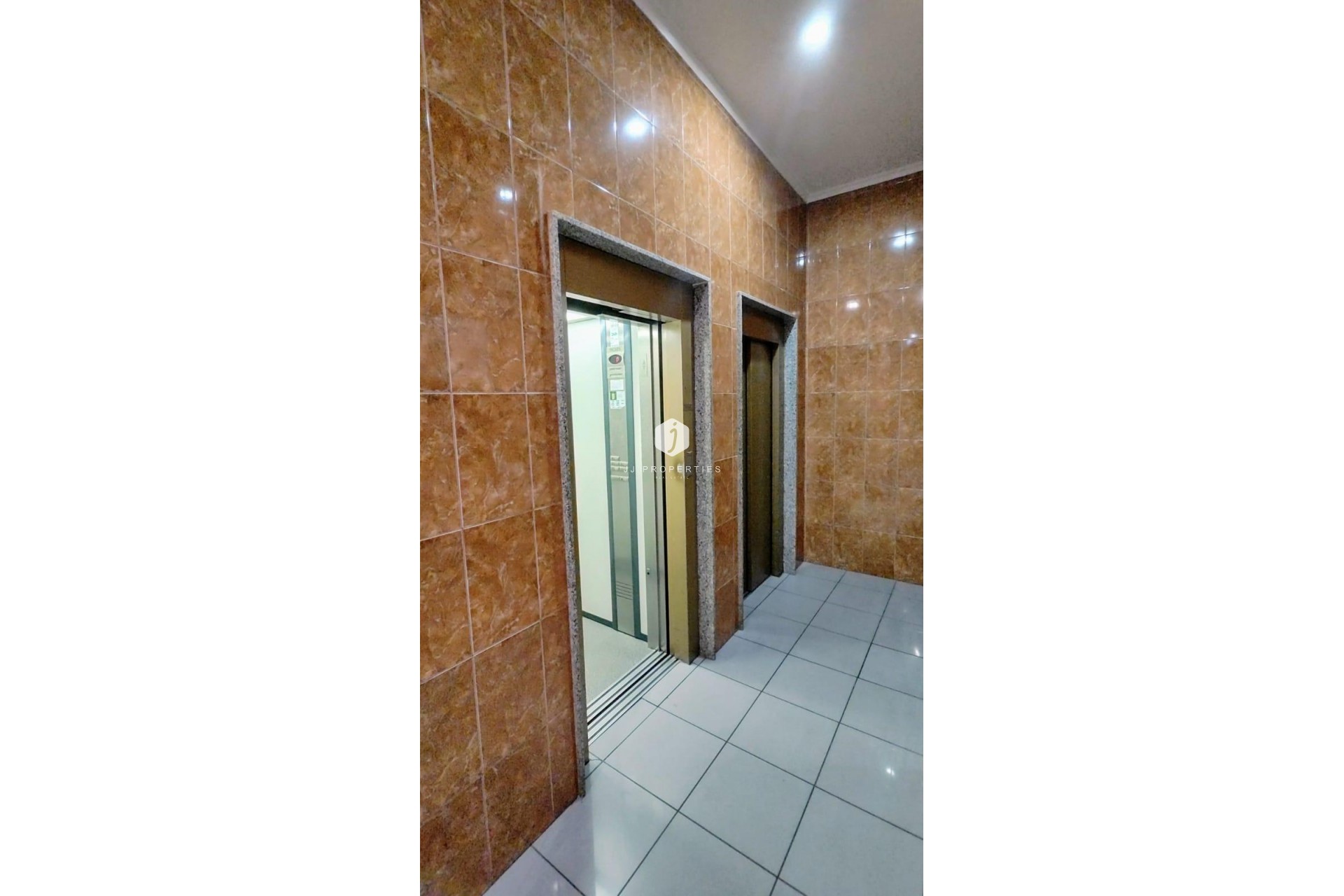 Aus zweiter Hand - Wohnung -
Torrevieja - Playa de los Locos