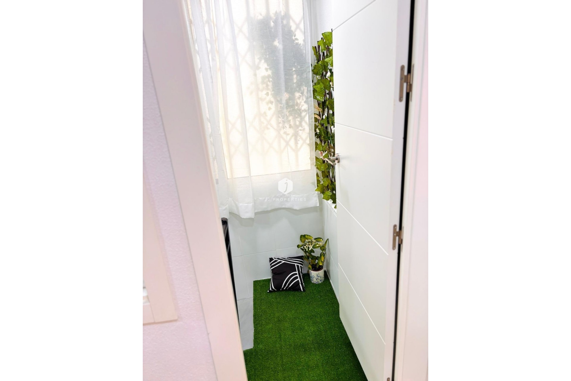 Aus zweiter Hand - Wohnung -
Torrevieja - Playa de los Locos