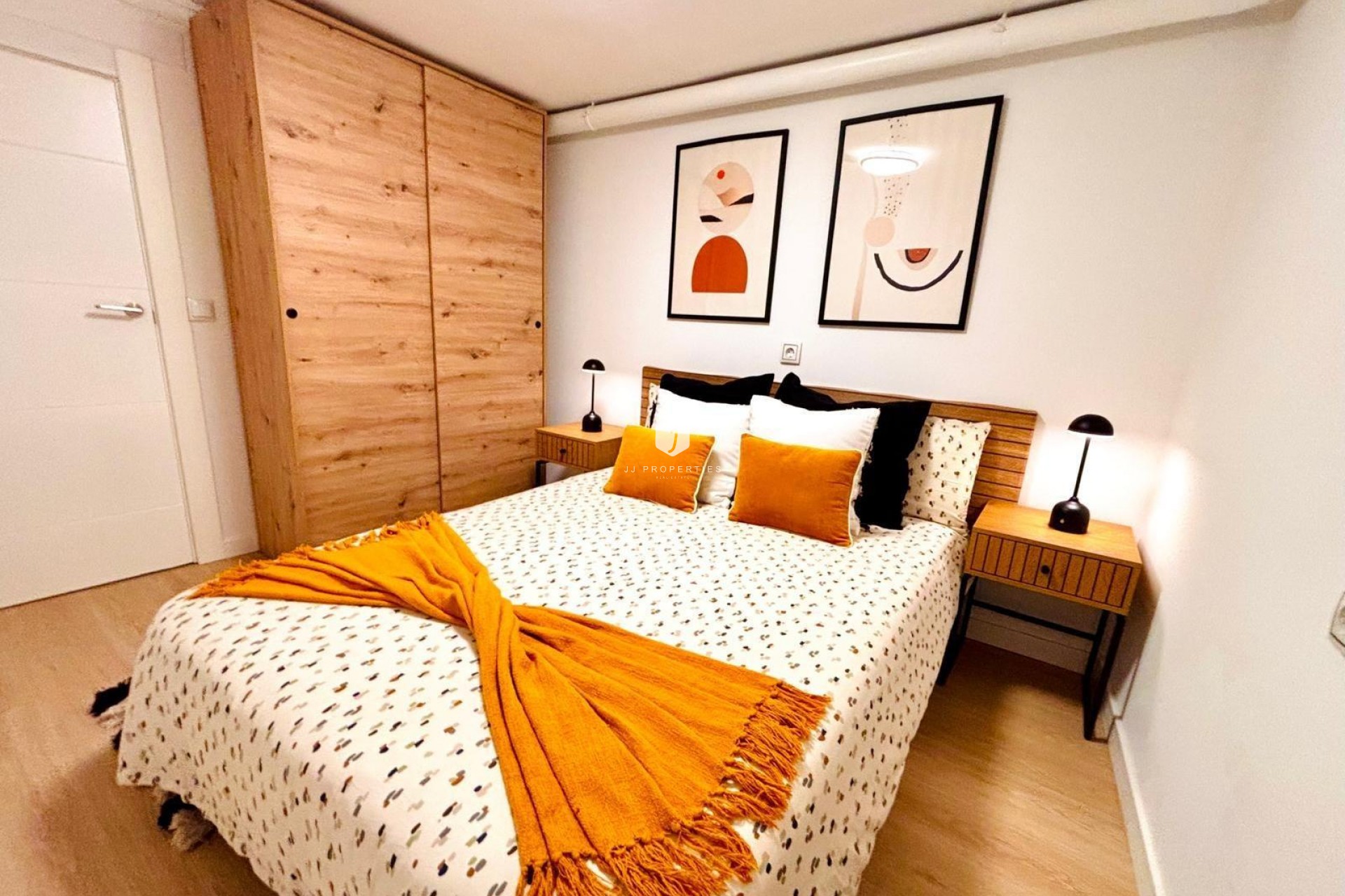 Aus zweiter Hand - Wohnung -
Torrevieja - Playa de los Locos