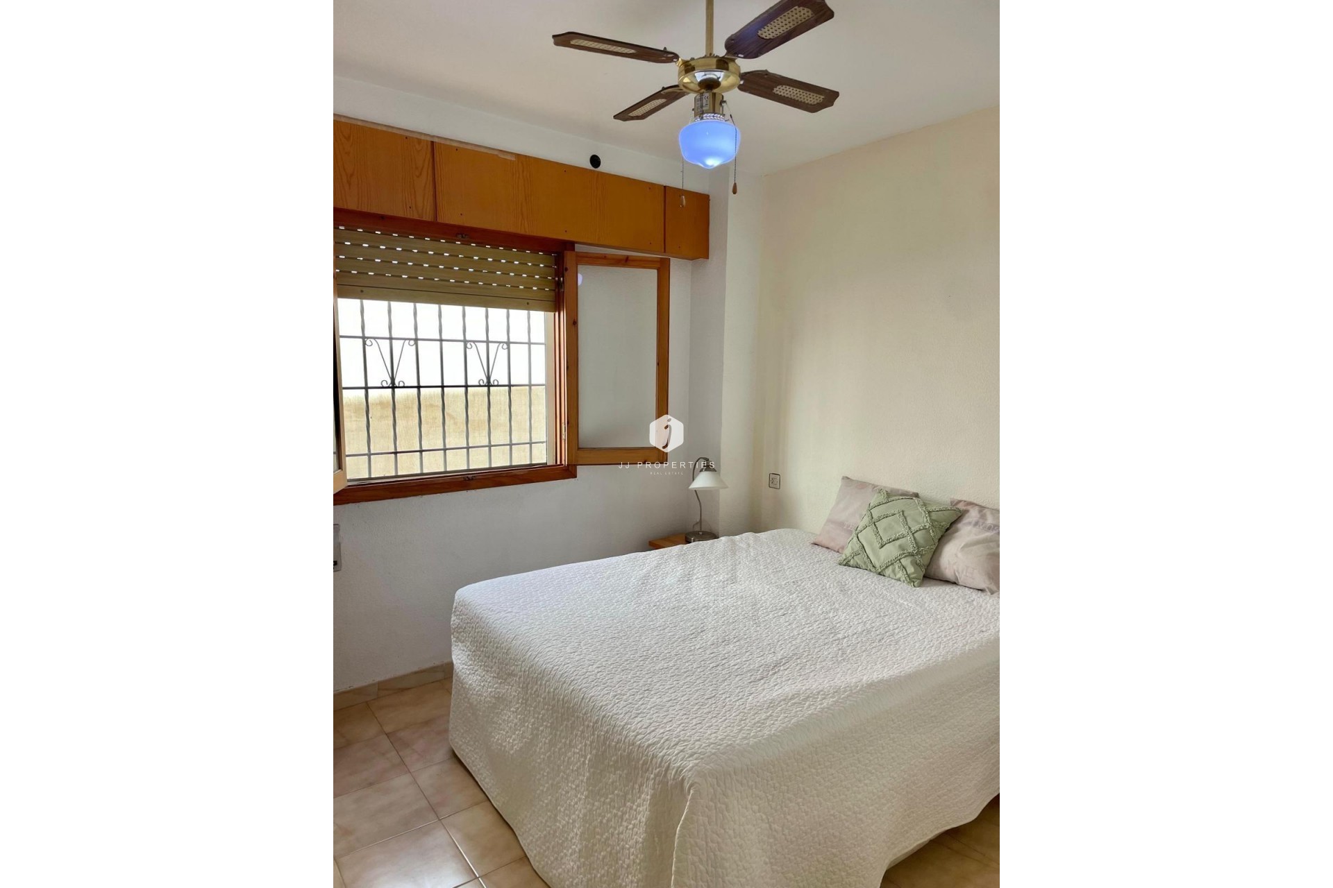 Aus zweiter Hand - Wohnung -
Torrevieja - Playa de los Locos