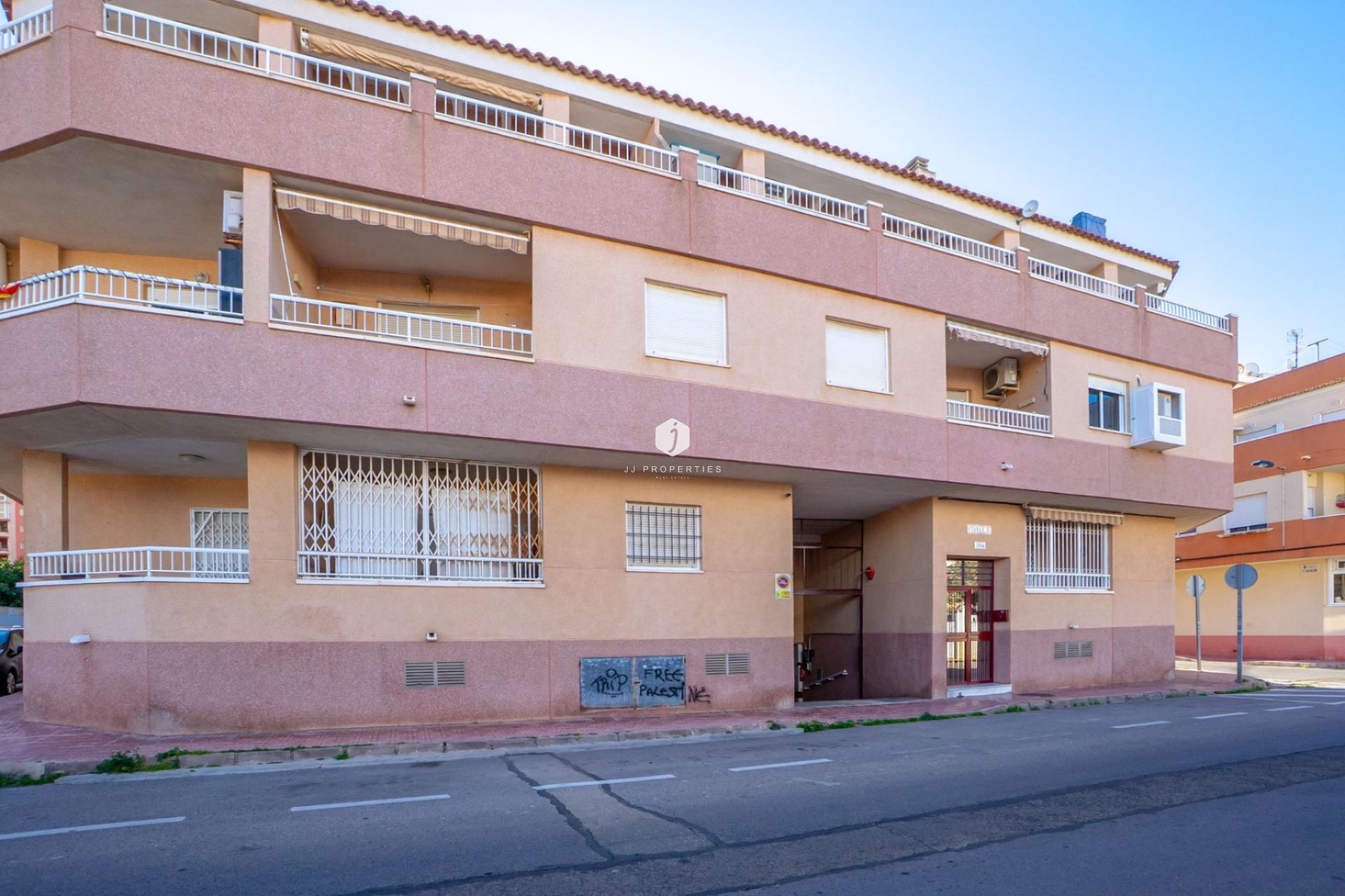 Aus zweiter Hand - Wohnung -
Torrevieja - Playa de los locos