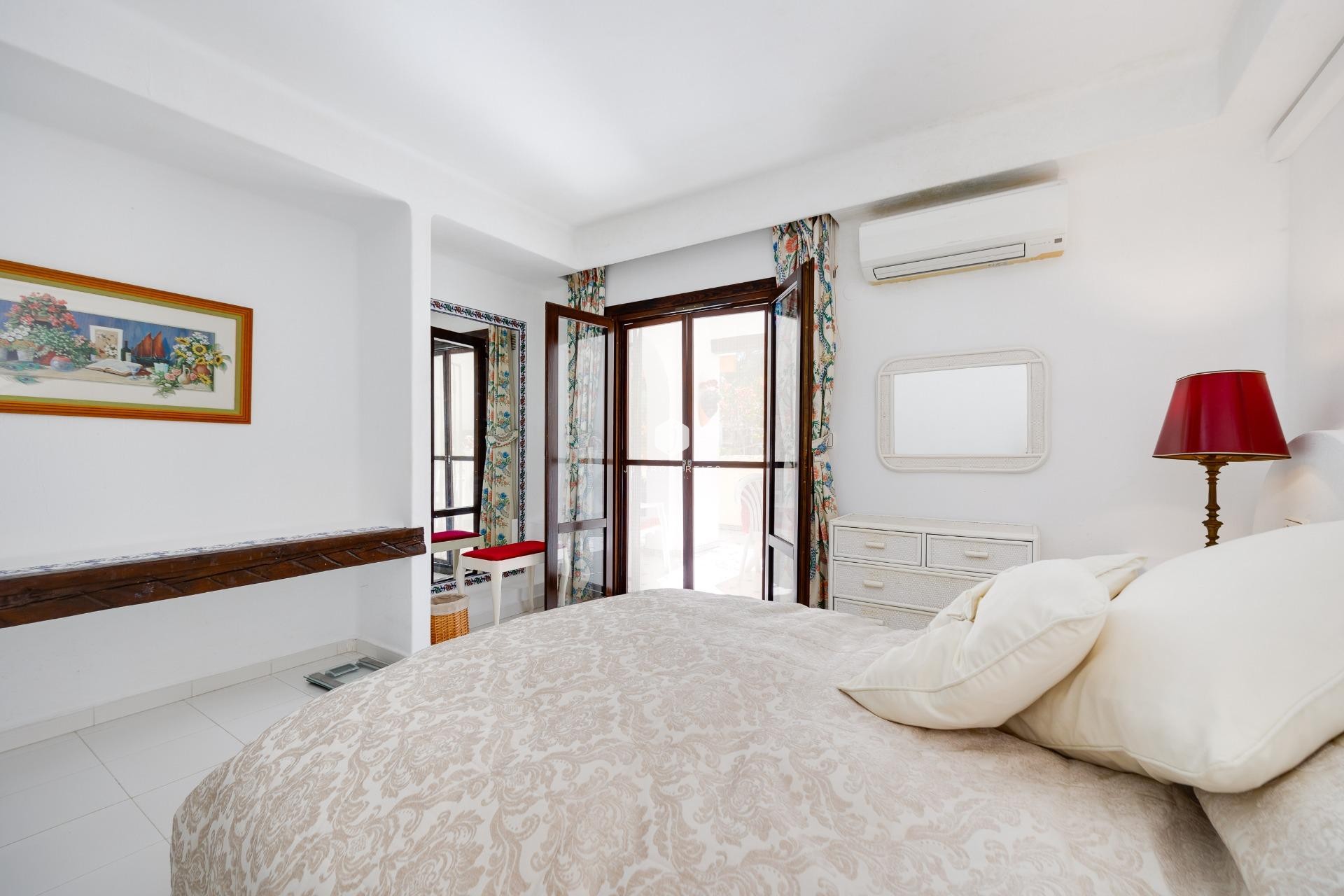 Aus zweiter Hand - Wohnung -
Torrevieja - Playa de los Locos