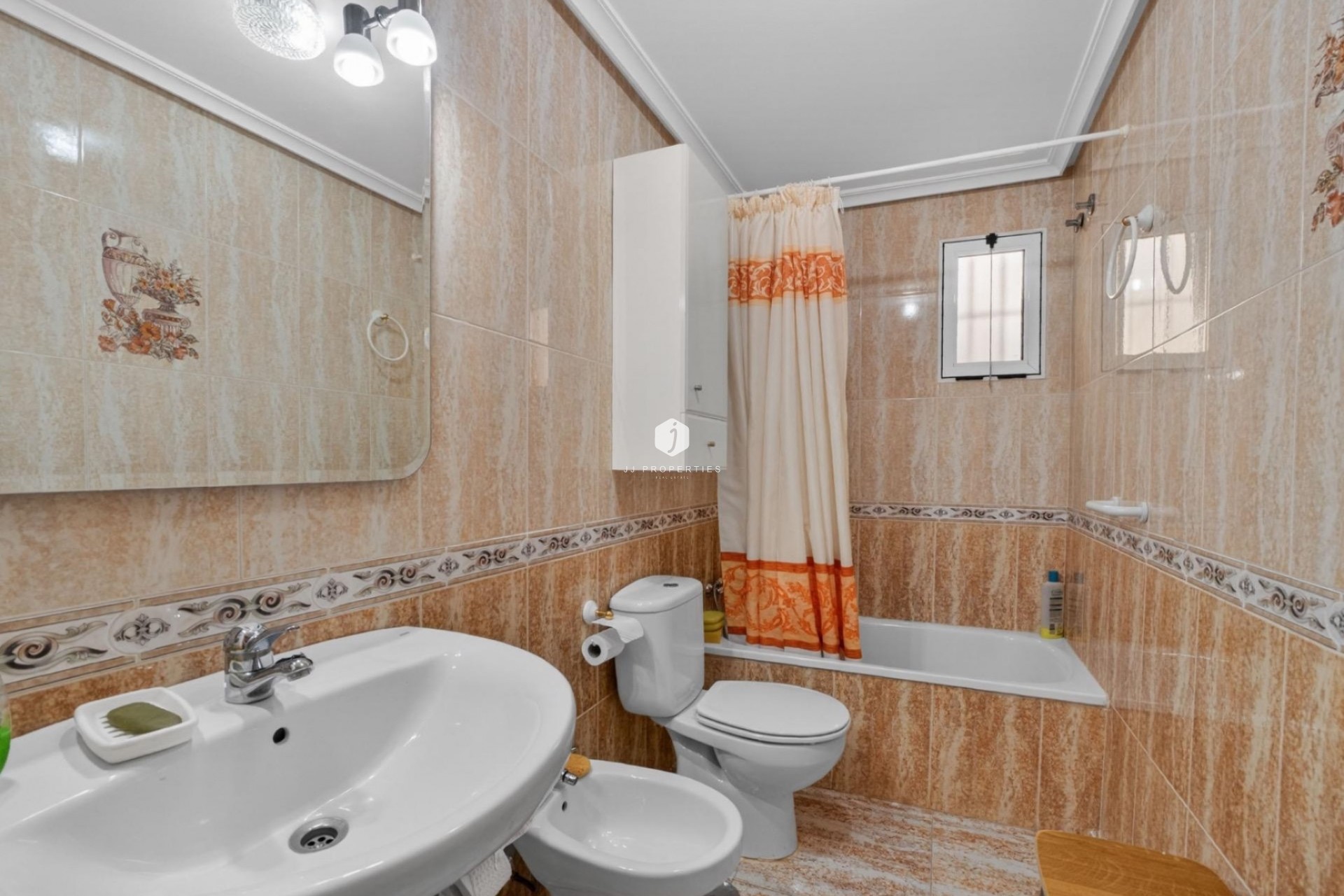 Aus zweiter Hand - Wohnung -
Torrevieja - Playa de los locos
