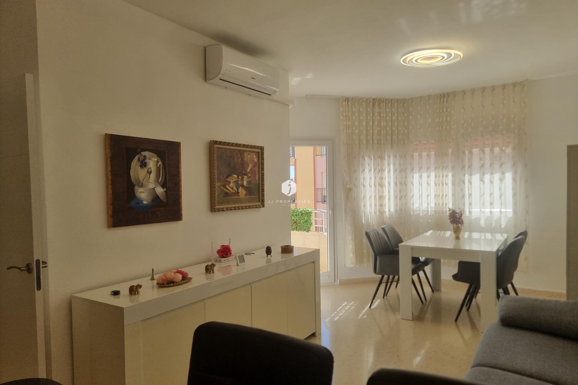 Aus zweiter Hand - Wohnung -
Torrevieja - Playa de los Locos