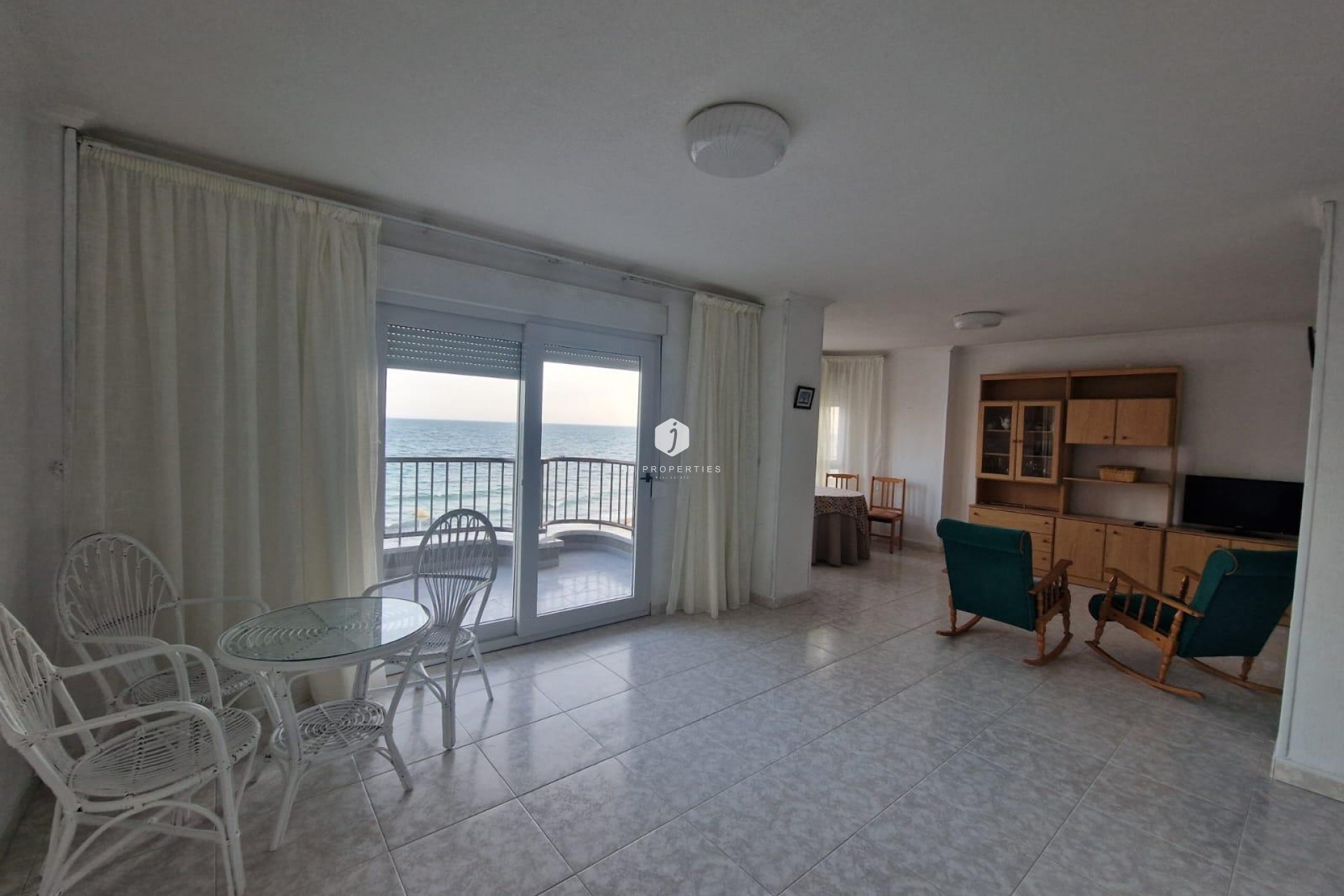 Aus zweiter Hand - Wohnung -
Torrevieja - Playa de los Locos