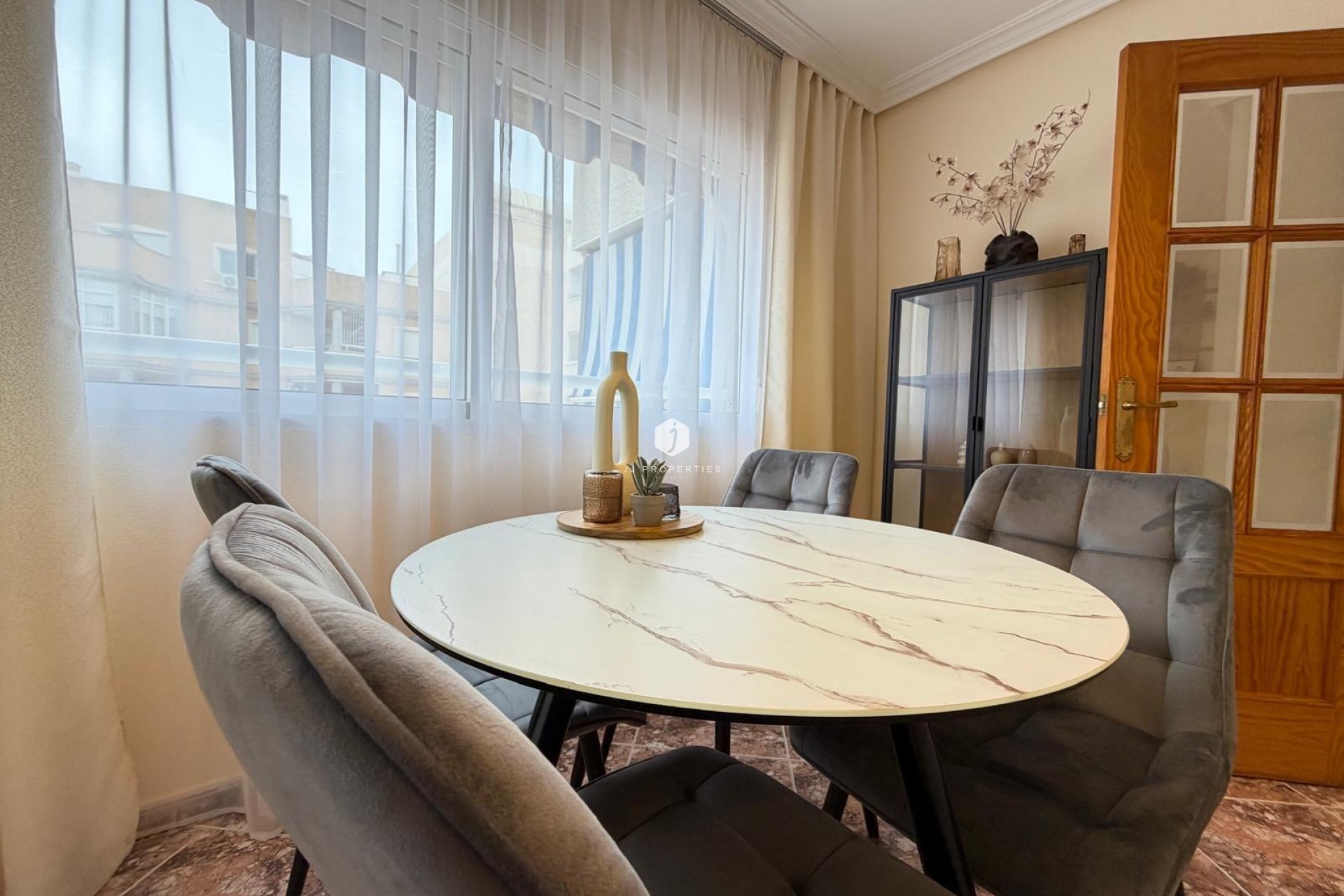 Aus zweiter Hand - Wohnung -
Torrevieja - Playa de los Locos