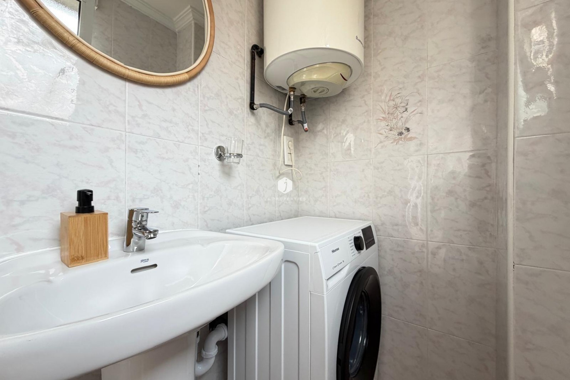 Aus zweiter Hand - Wohnung -
Torrevieja - Playa de los Locos