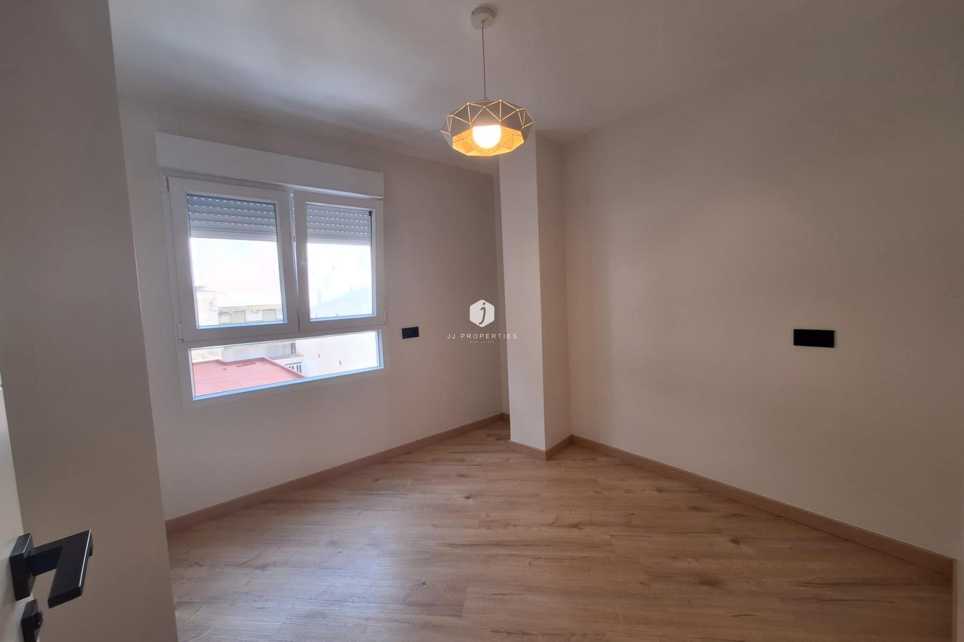 Aus zweiter Hand - Wohnung -
Torrevieja - Playa de los Locos