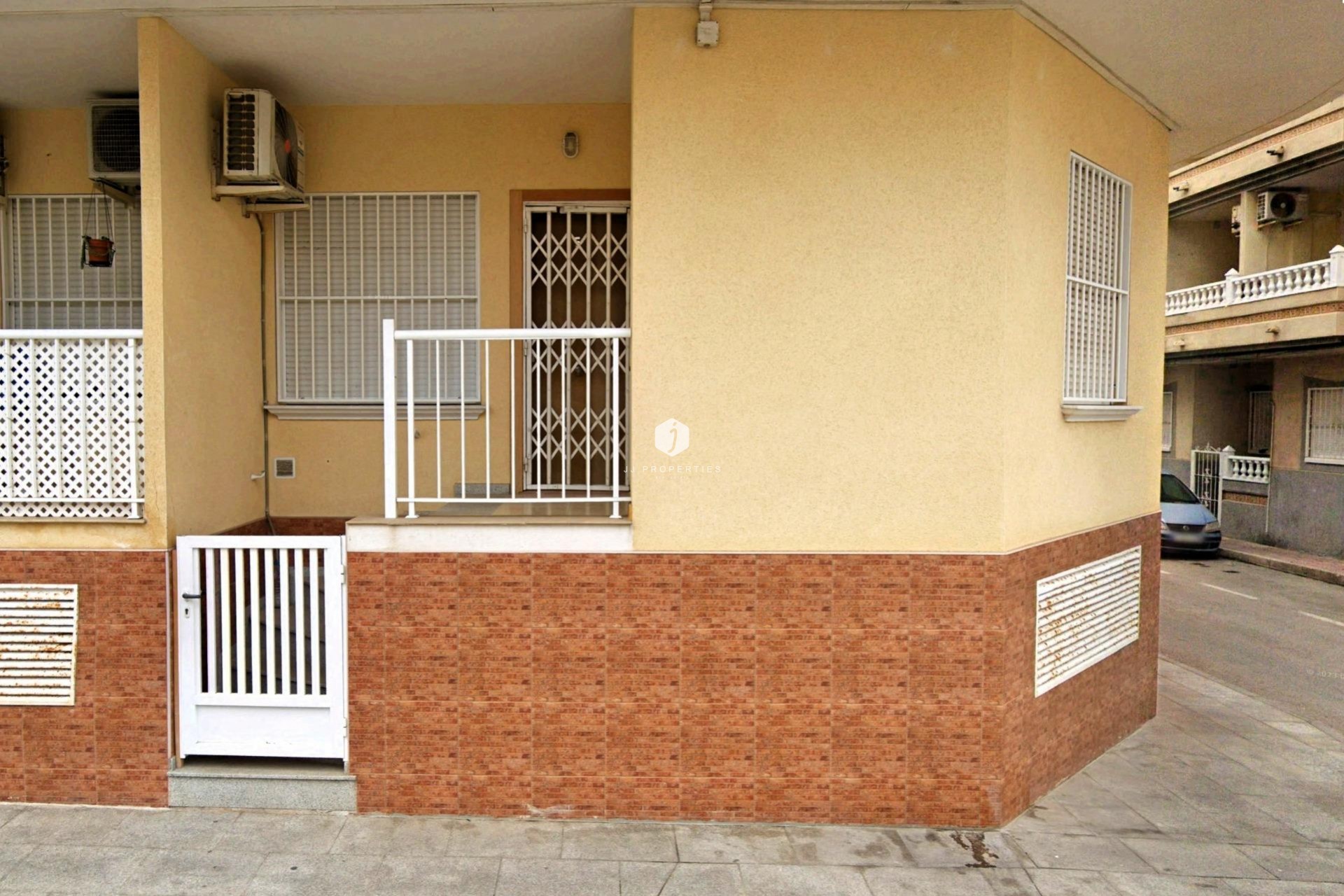 Aus zweiter Hand - Wohnung -
Torrevieja - Playa de los Locos